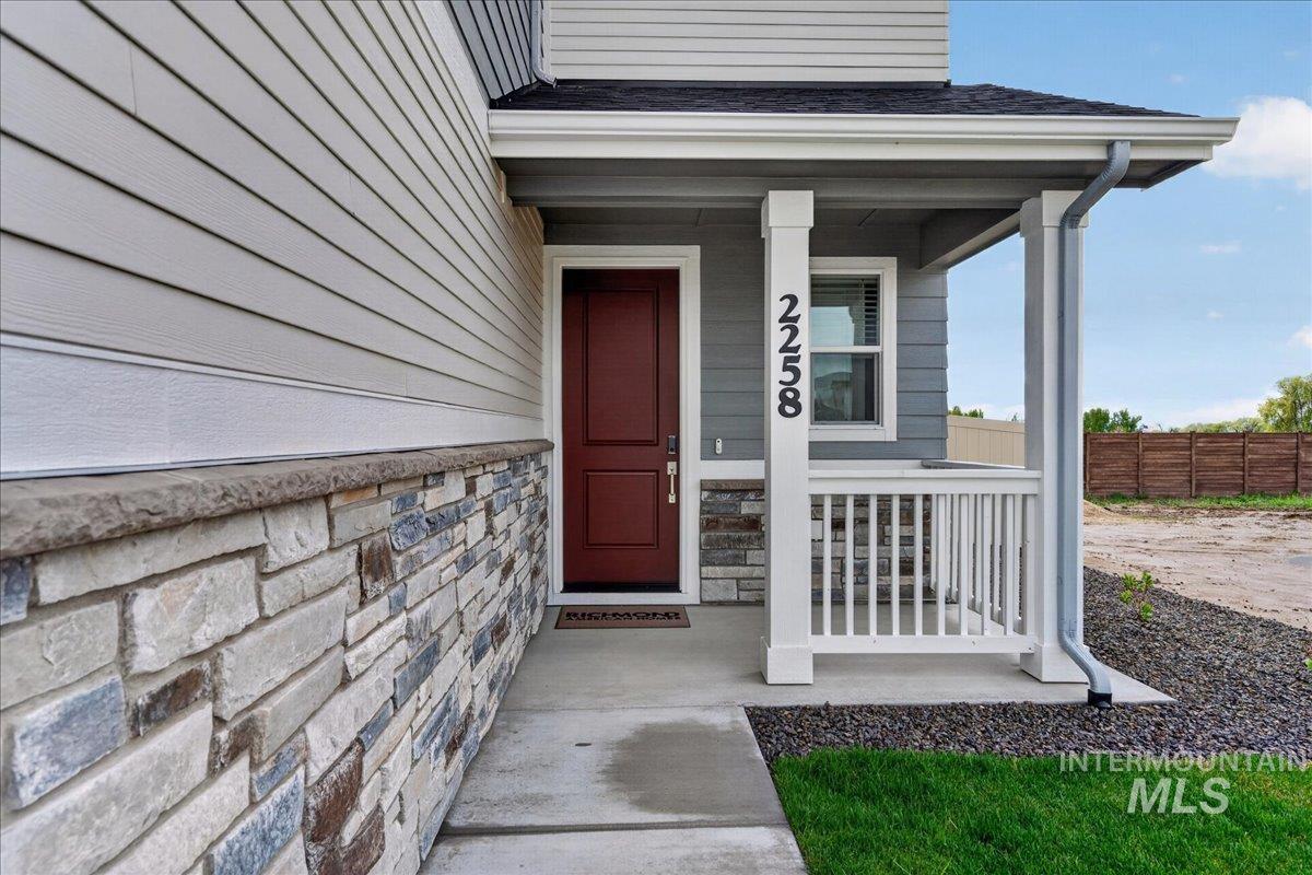 2258 N Asner Ave, Star, Idaho 83669, 5 Bedrooms, 4 Bathrooms, Residential For Sale, Price $699,990,MLS 98973122