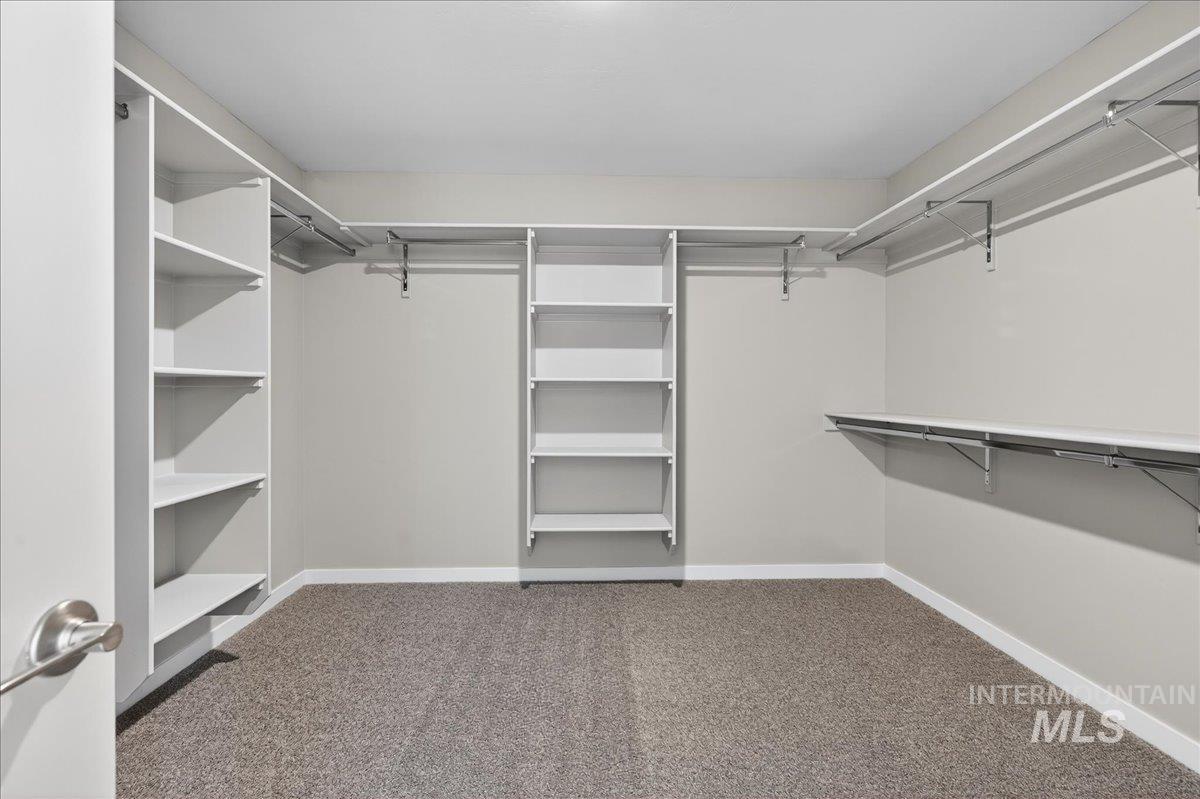 2258 N Asner Ave, Star, Idaho 83669, 5 Bedrooms, 4 Bathrooms, Residential For Sale, Price $699,990,MLS 98973122