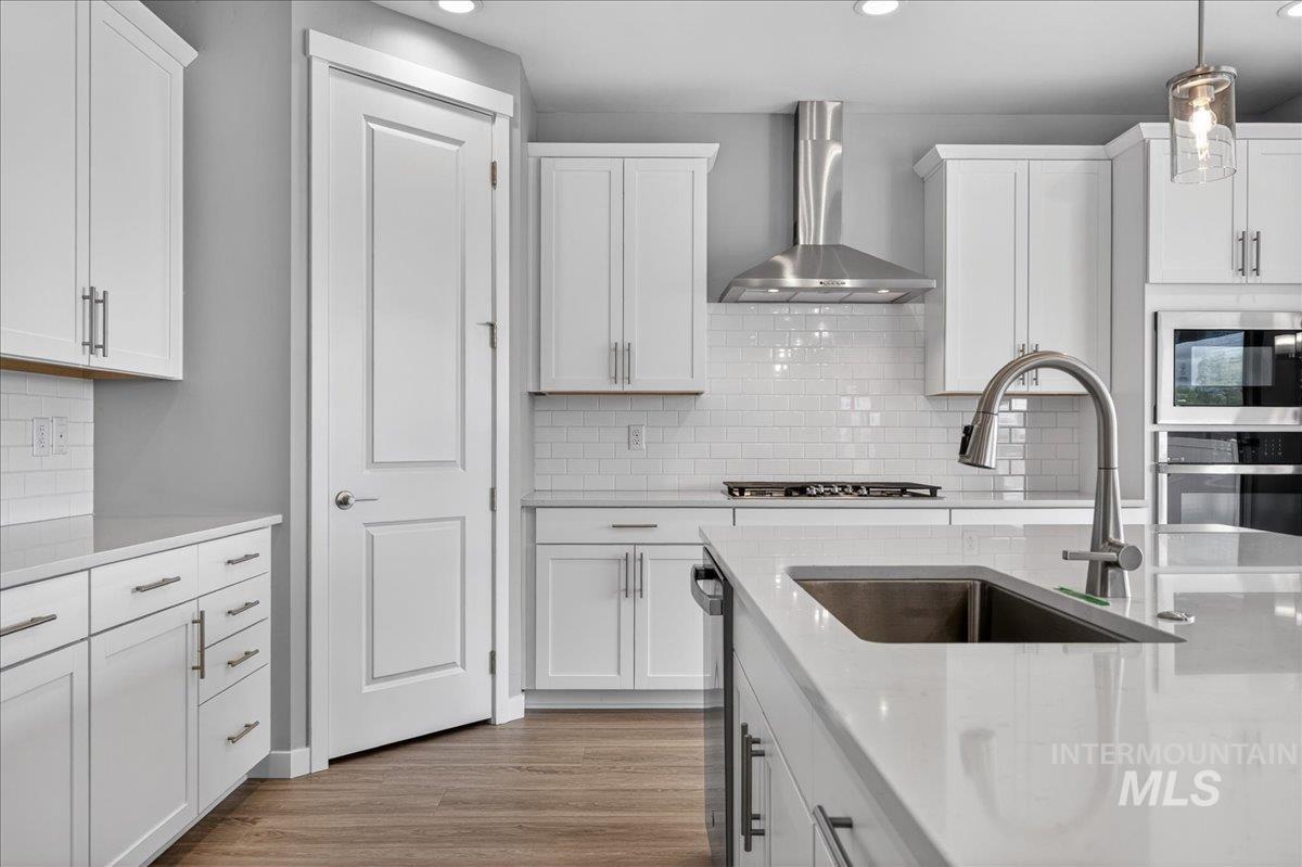 2258 N Asner Ave, Star, Idaho 83669, 5 Bedrooms, 4 Bathrooms, Residential For Sale, Price $699,990,MLS 98973122