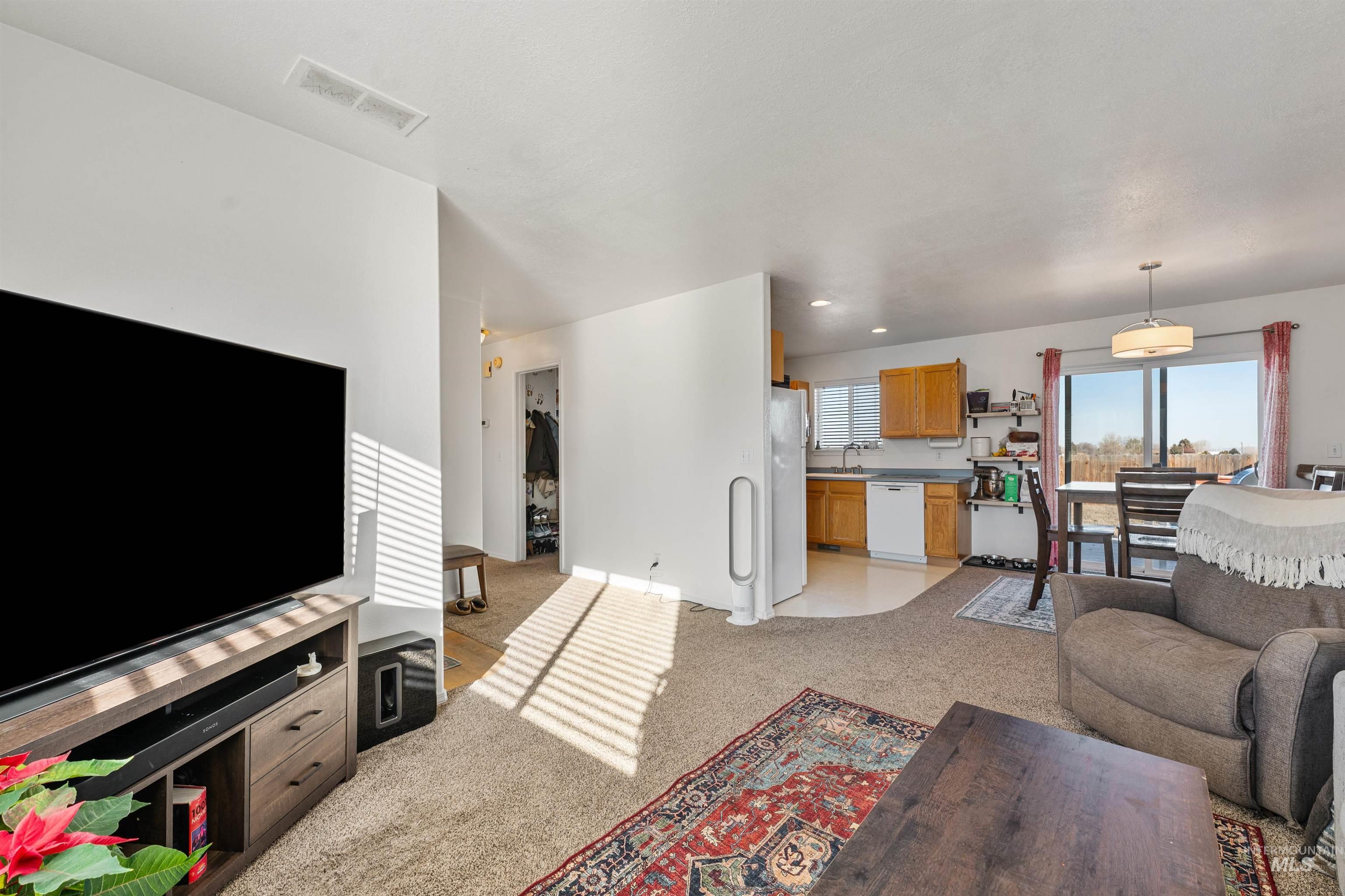 257 El Camino Ave, Twin Falls, Idaho 83301, 2 Bedrooms, 1 Bathroom, Residential For Sale, Price $274,000,MLS 98973123