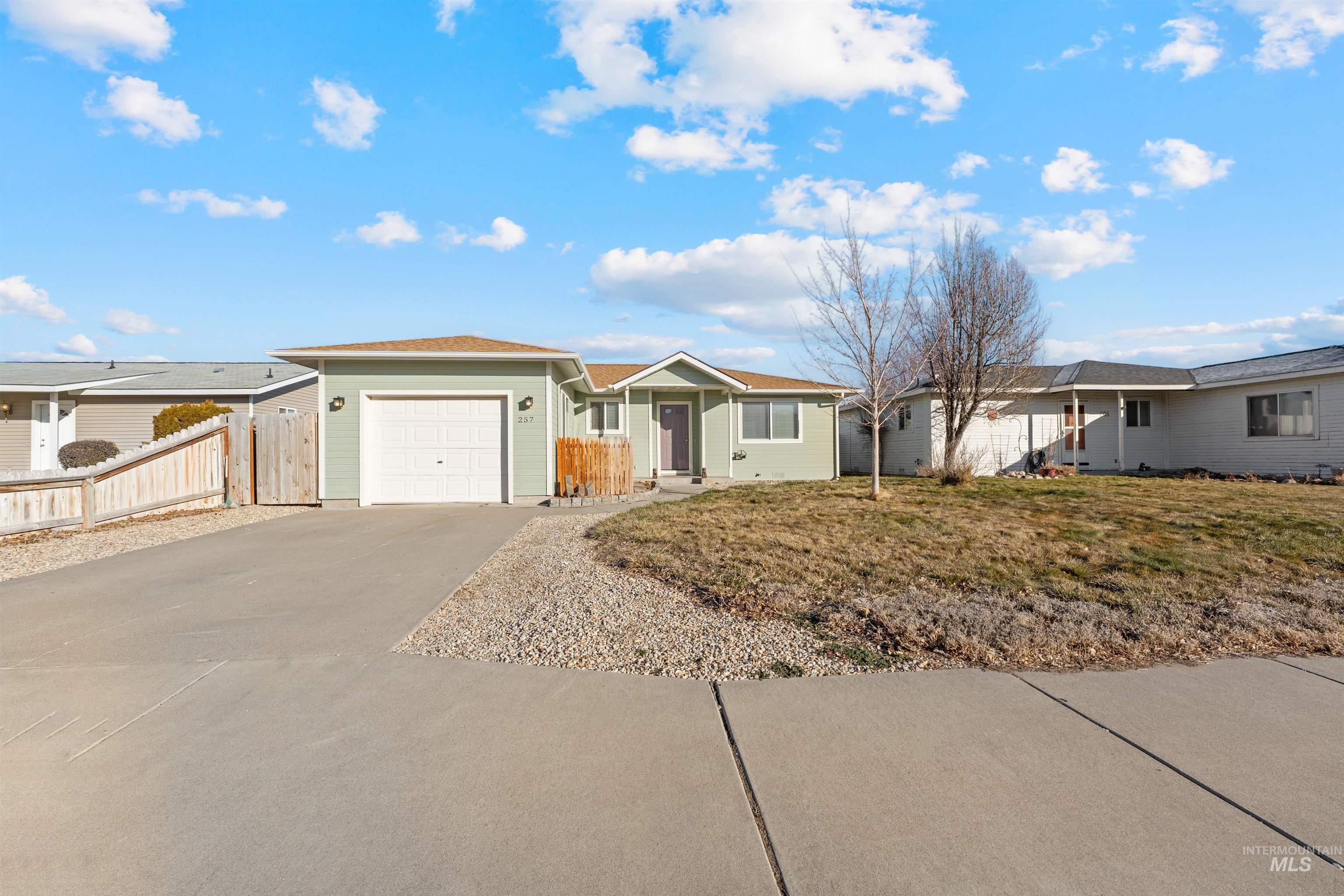 257 El Camino Ave, Twin Falls, Idaho 83301, 2 Bedrooms, 1 Bathroom, Residential For Sale, Price $274,000,MLS 98973123