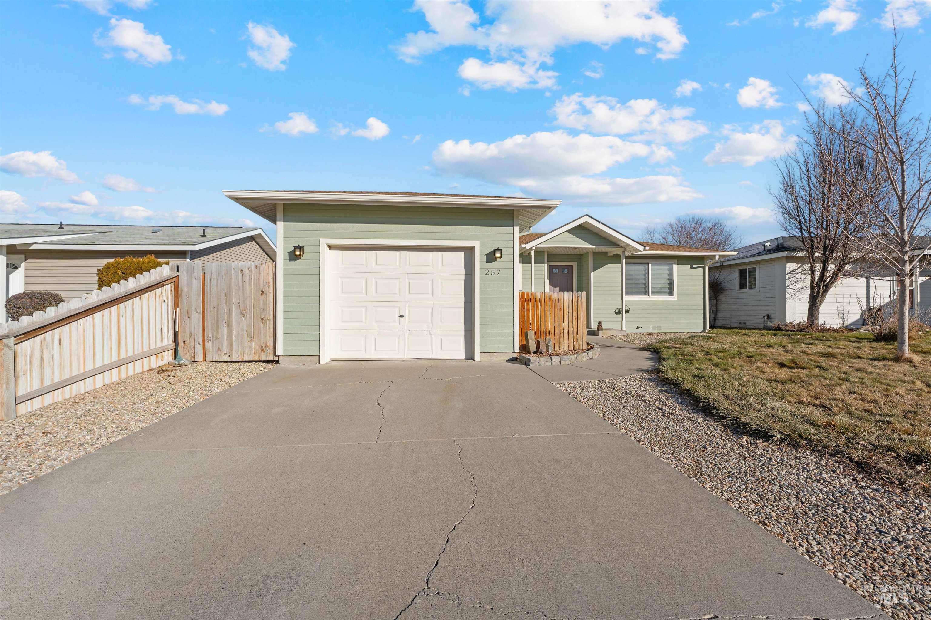 257 El Camino Ave, Twin Falls, Idaho 83301, 2 Bedrooms, 1 Bathroom, Residential For Sale, Price $274,000,MLS 98973123