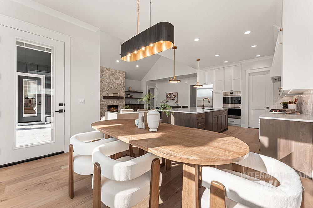 3409 W Tahoe View, Eagle, Idaho 83616, 3 Bedrooms, 2.5 Bathrooms, Residential For Sale, Price $1,049,900,MLS 98973124