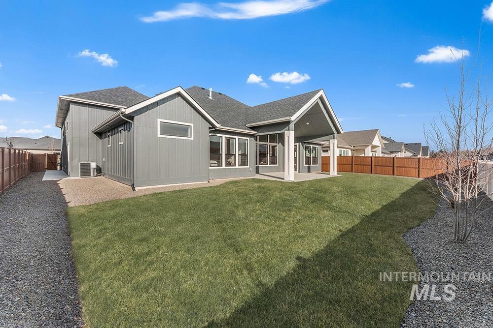 3409 W Tahoe View, Eagle, Idaho 83616, 3 Bedrooms, 2.5 Bathrooms, Residential For Sale, Price $1,049,900,MLS 98973124