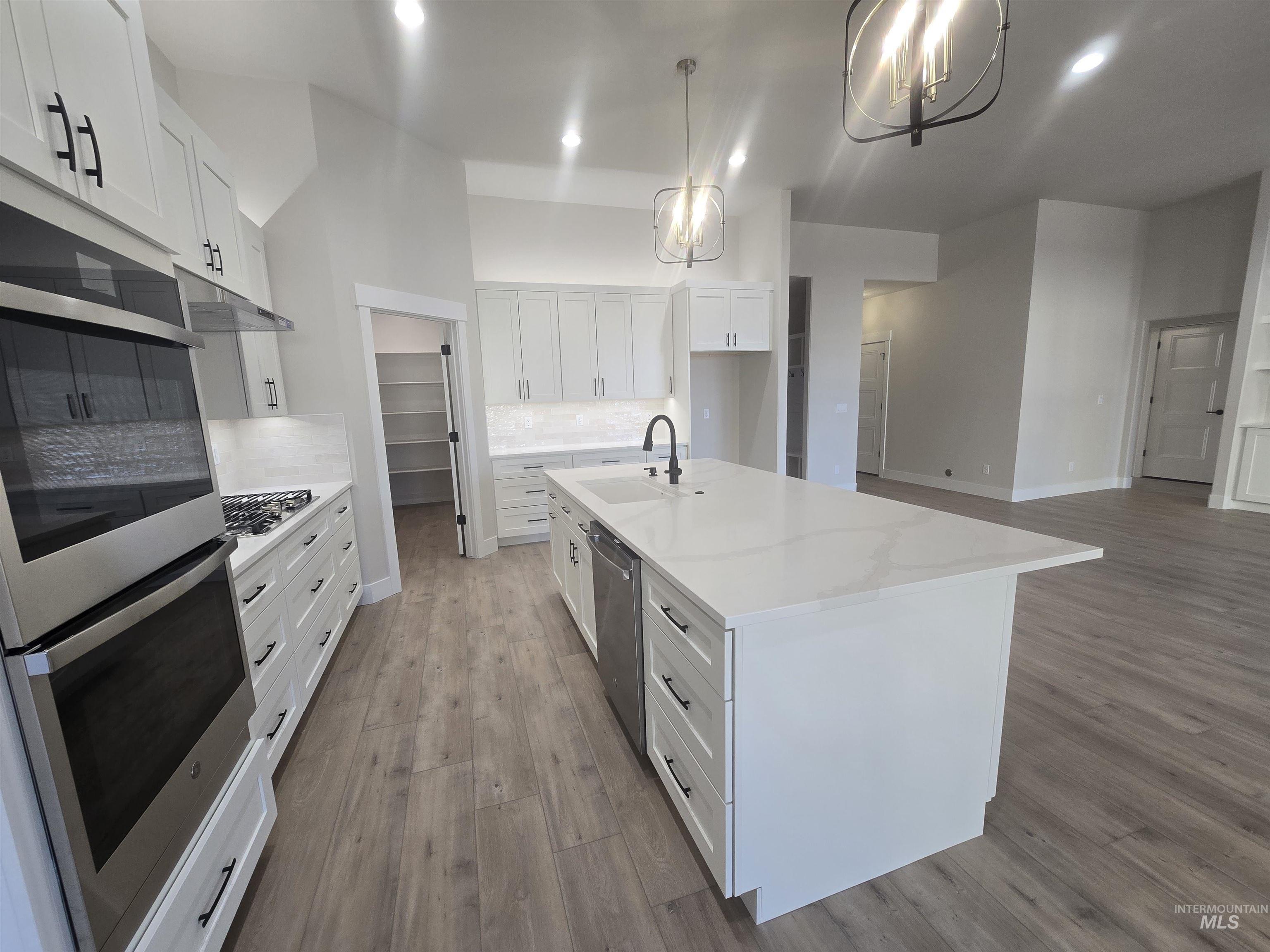 1577 Tule Dr., Twin Falls, Idaho 83301, 4 Bedrooms, 3 Bathrooms, Residential For Sale, Price $650,000, 98973126