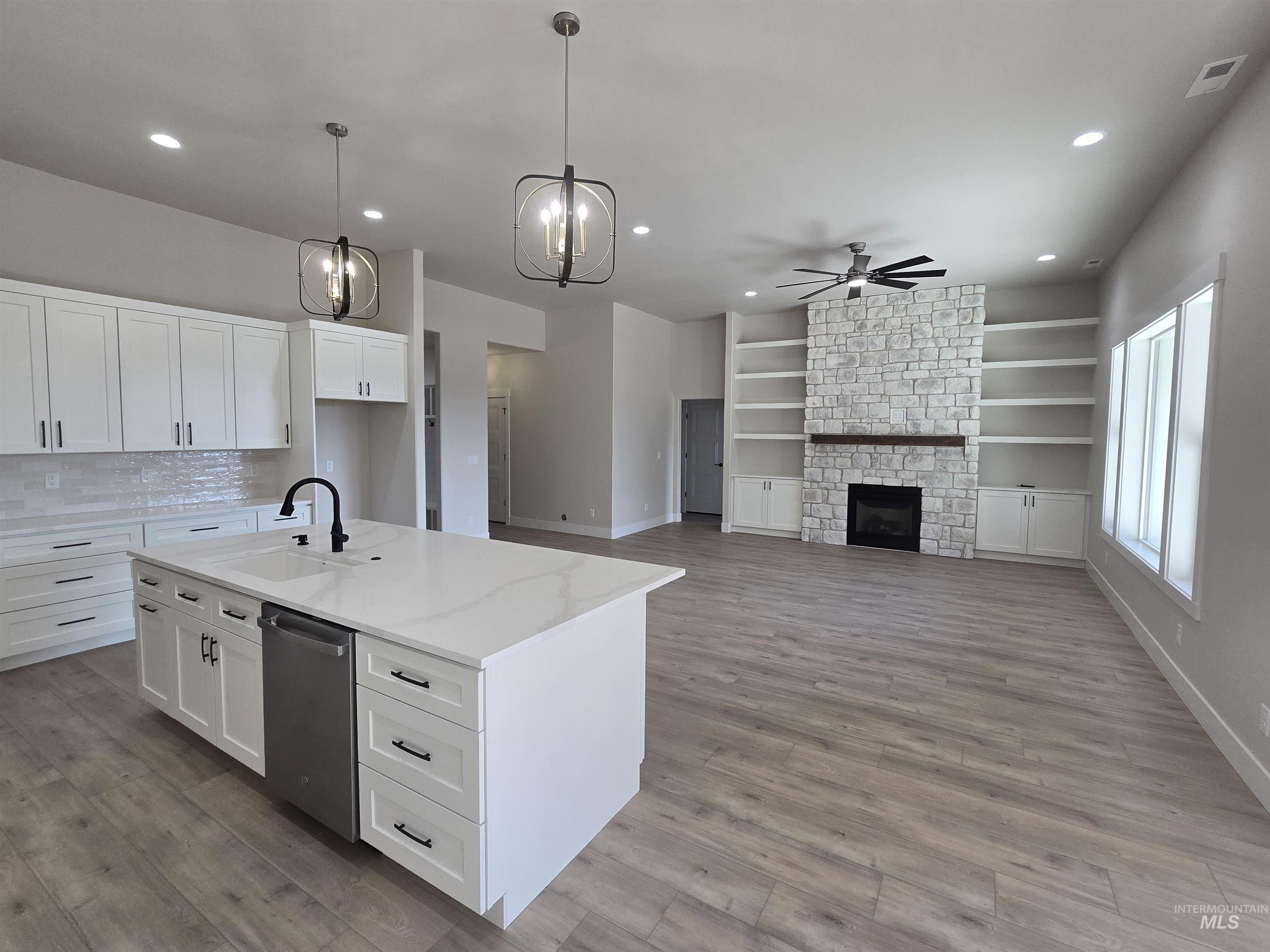 1577 Tule Dr., Twin Falls, Idaho 83301, 4 Bedrooms, 3 Bathrooms, Residential For Sale, Price $650,000, 98973126