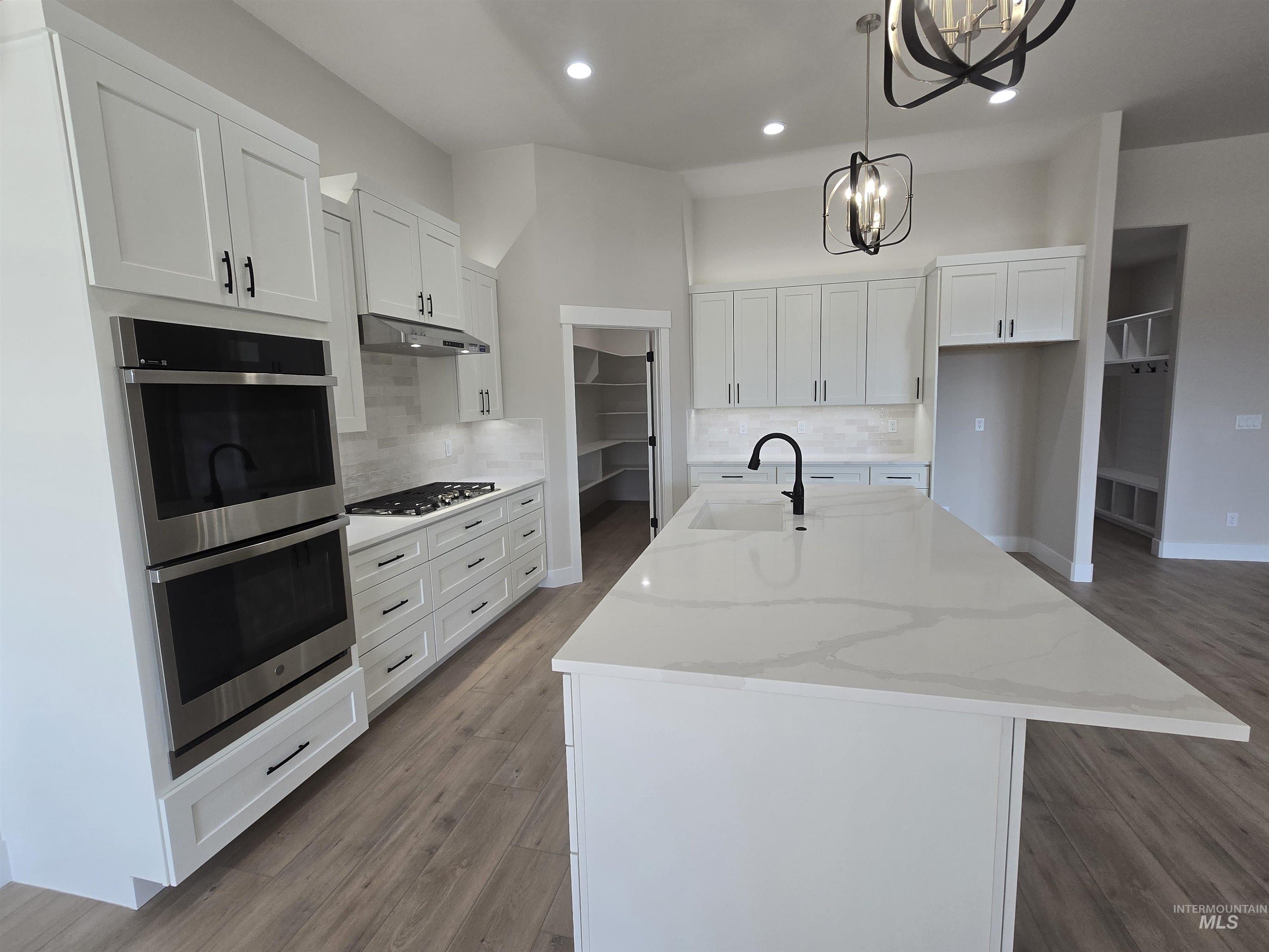 1577 Tule Dr., Twin Falls, Idaho 83301, 4 Bedrooms, 3 Bathrooms, Residential For Sale, Price $650,000,MLS 98973126