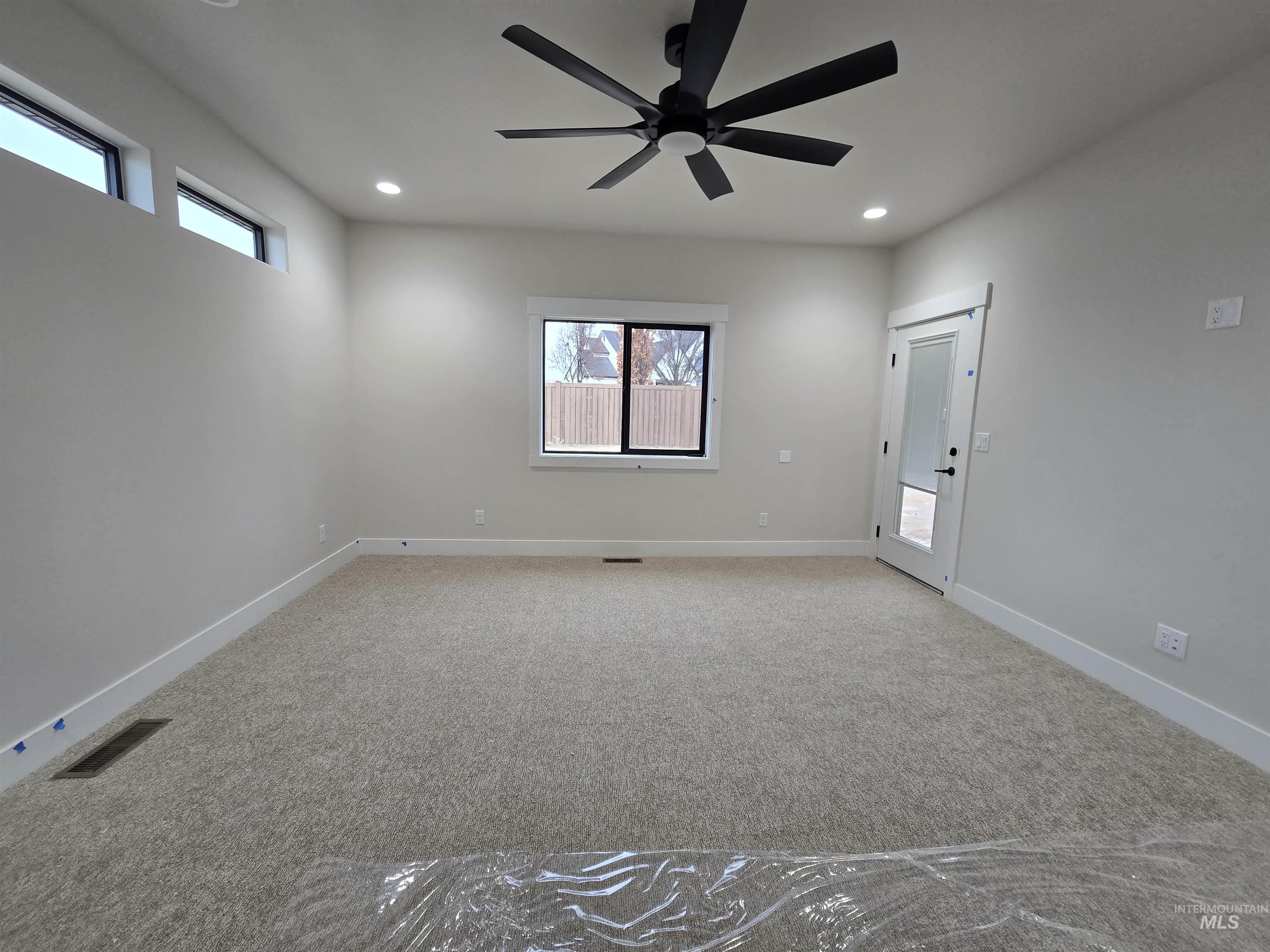 1577 Tule Dr., Twin Falls, Idaho 83301, 4 Bedrooms, 3 Bathrooms, Residential For Sale, Price $650,000,MLS 98973126