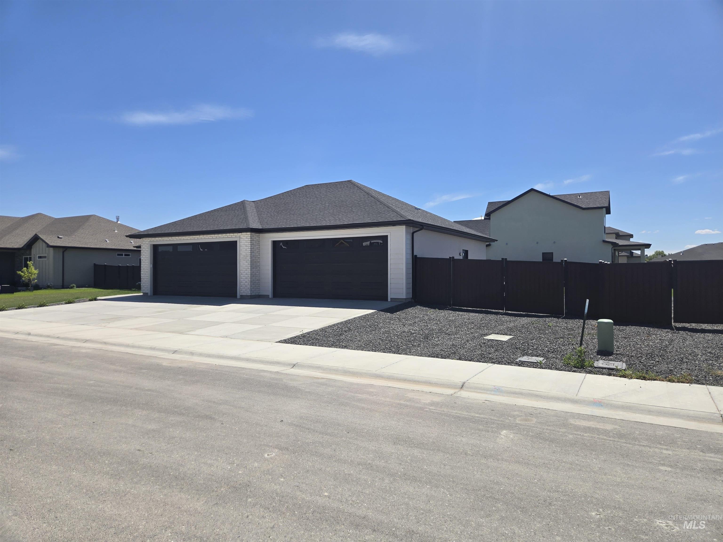 1577 Tule Dr., Twin Falls, Idaho 83301, 4 Bedrooms, 3 Bathrooms, Residential For Sale, Price $650,000, 98973126