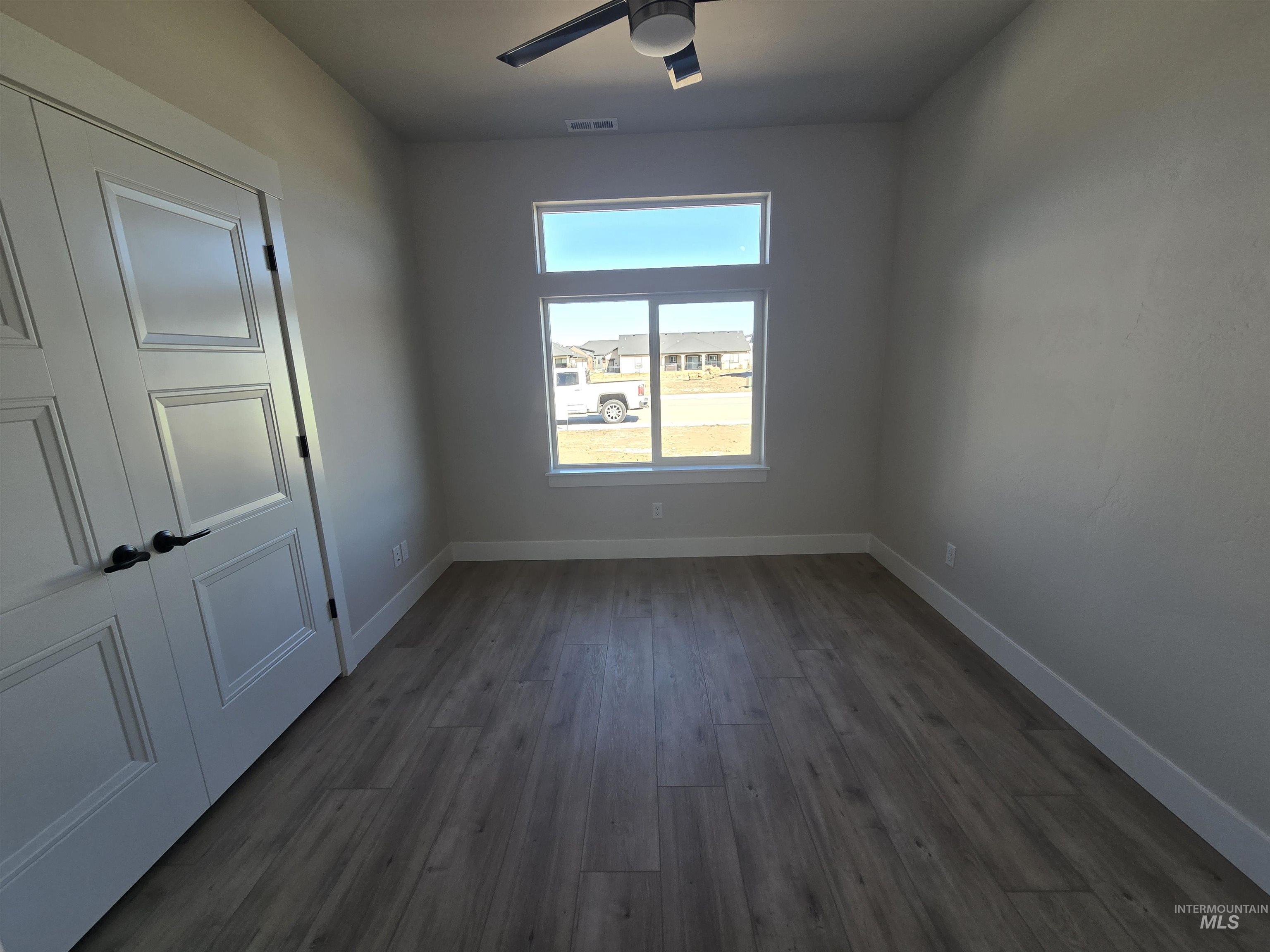 1577 Tule Dr., Twin Falls, Idaho 83301, 4 Bedrooms, 3 Bathrooms, Residential For Sale, Price $650,000, 98973126