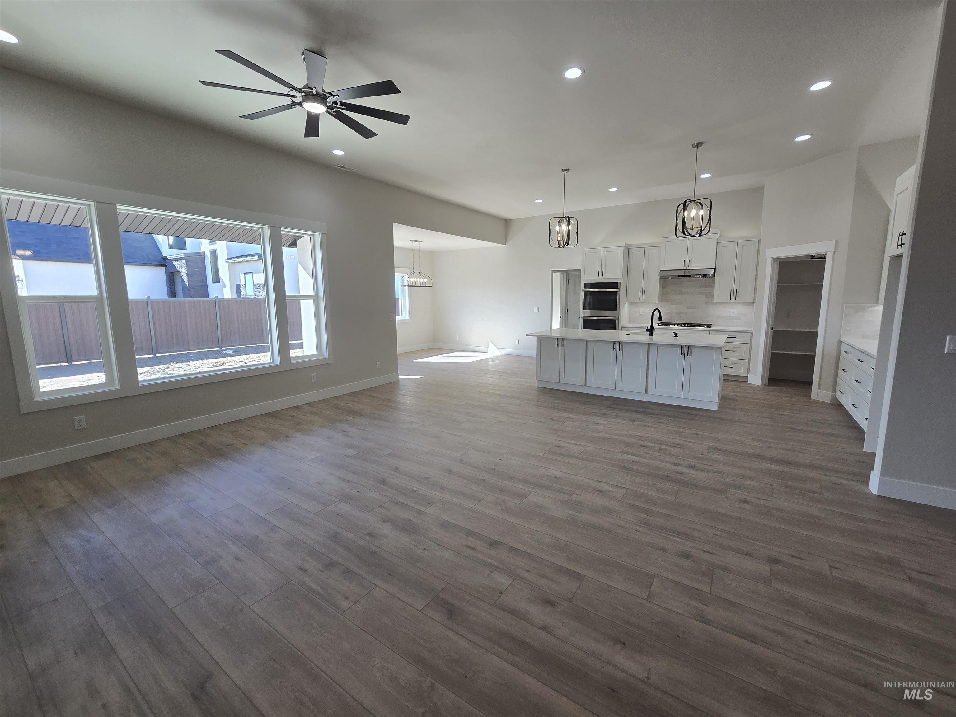 1577 Tule Dr., Twin Falls, Idaho 83301, 4 Bedrooms, 3 Bathrooms, Residential For Sale, Price $650,000, 98973126