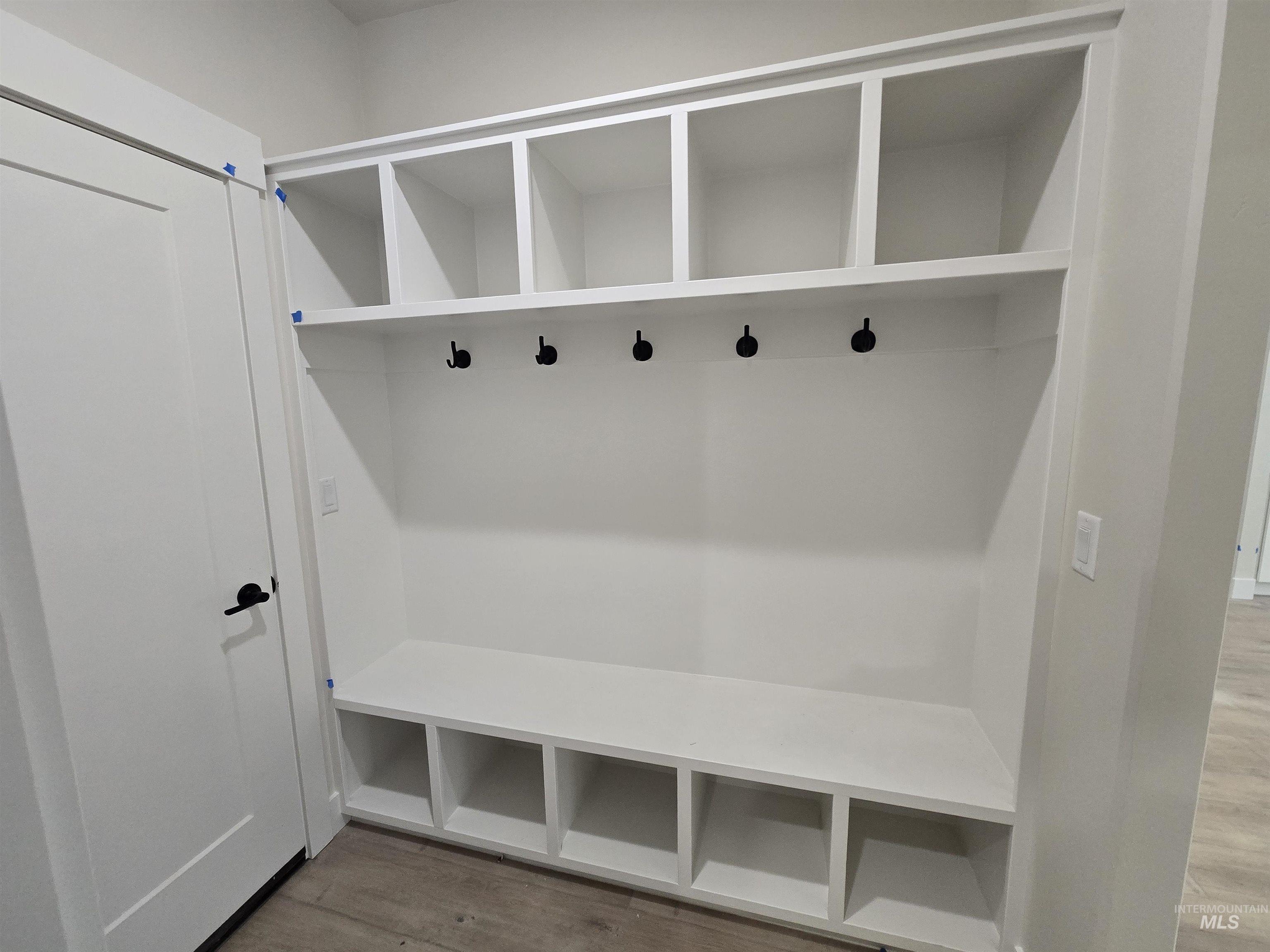 1577 Tule Dr., Twin Falls, Idaho 83301, 4 Bedrooms, 3 Bathrooms, Residential For Sale, Price $650,000,MLS 98973126