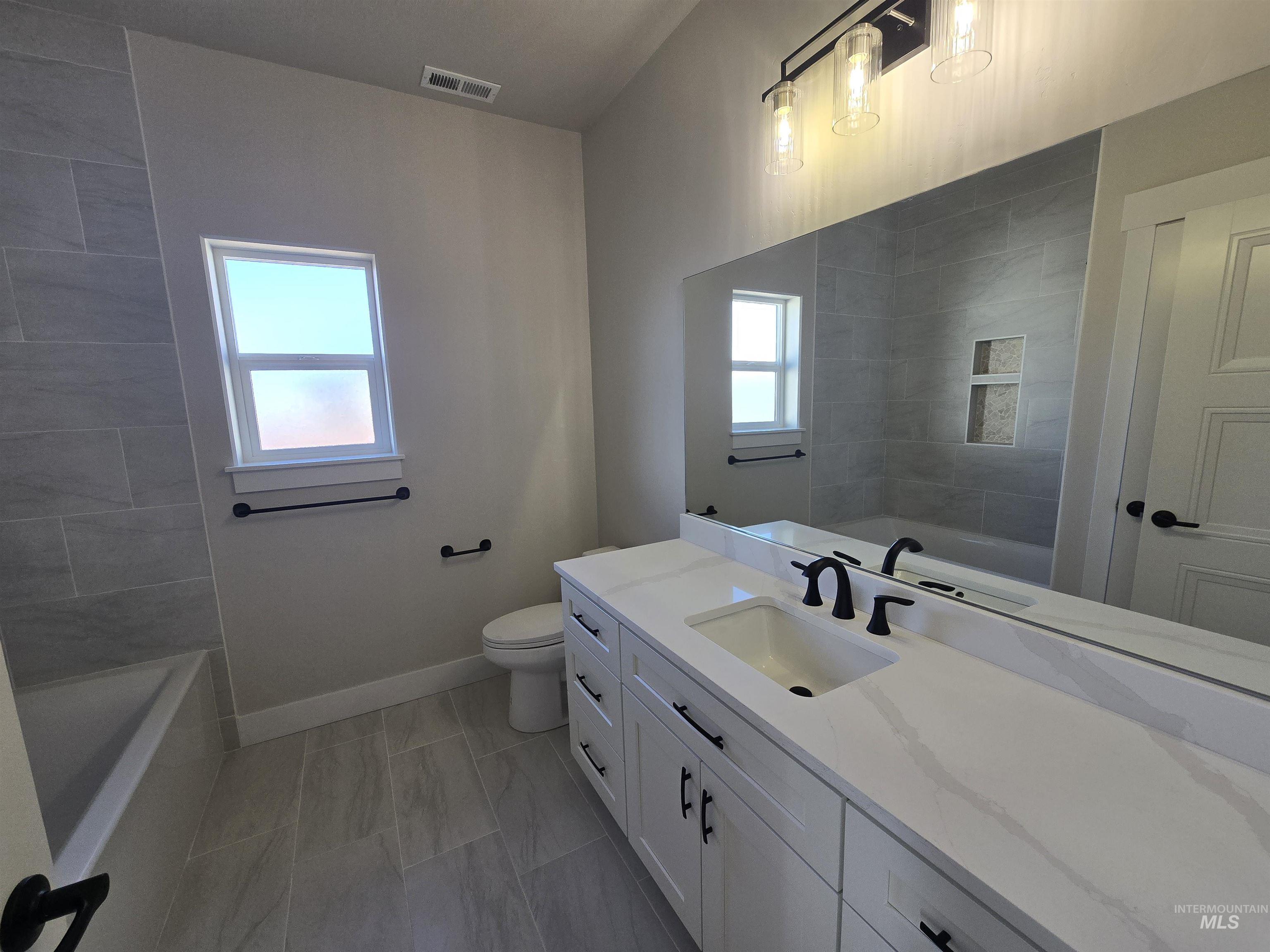 1577 Tule Dr., Twin Falls, Idaho 83301, 4 Bedrooms, 3 Bathrooms, Residential For Sale, Price $650,000,MLS 98973126