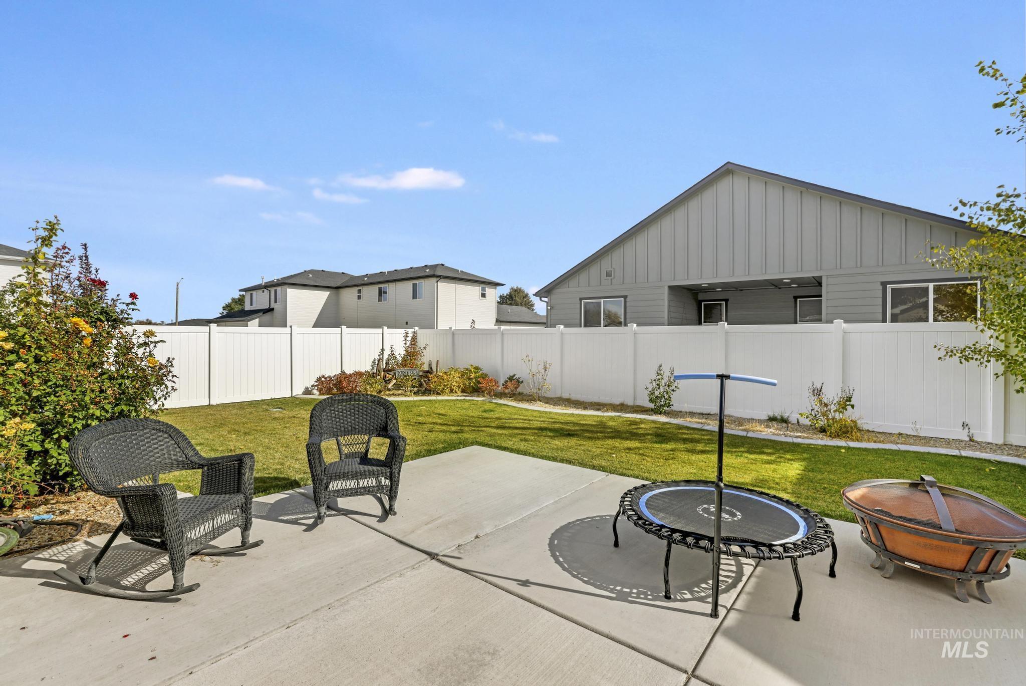 607 Cheri Ct., Kimberly, Idaho 83341, 4 Bedrooms, 2 Bathrooms, Residential For Sale, Price $374,999,MLS 98973129