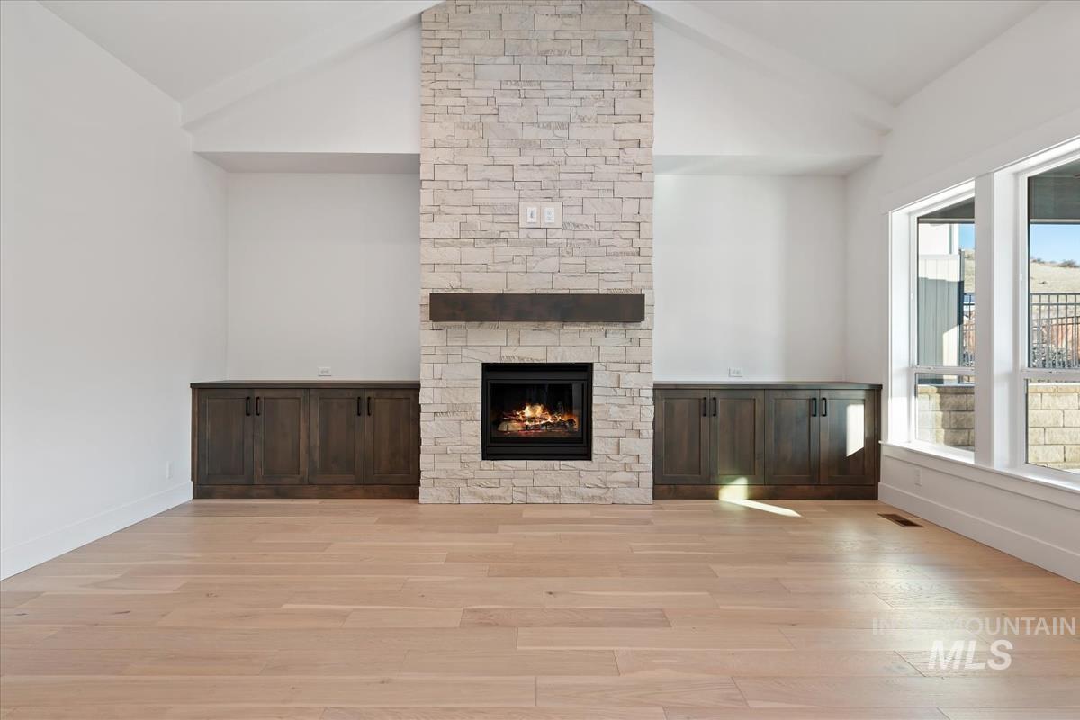 6610 N Good Drive, Eagle, Idaho 83629-0000, 3 Bedrooms, 2 Bathrooms, Residential For Sale, Price $599,880,MLS 98973131