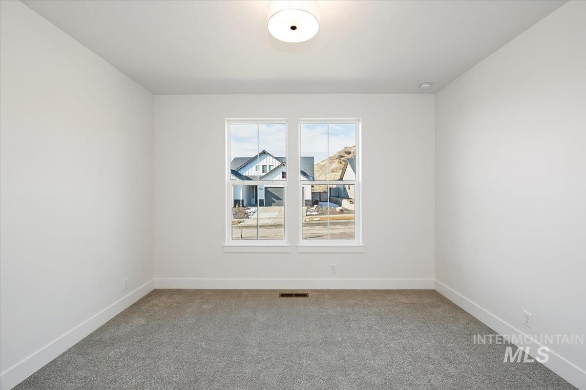 6610 N Good Drive, Eagle, Idaho 83629-0000, 3 Bedrooms, 2 Bathrooms, Residential For Sale, Price $599,880,MLS 98973131