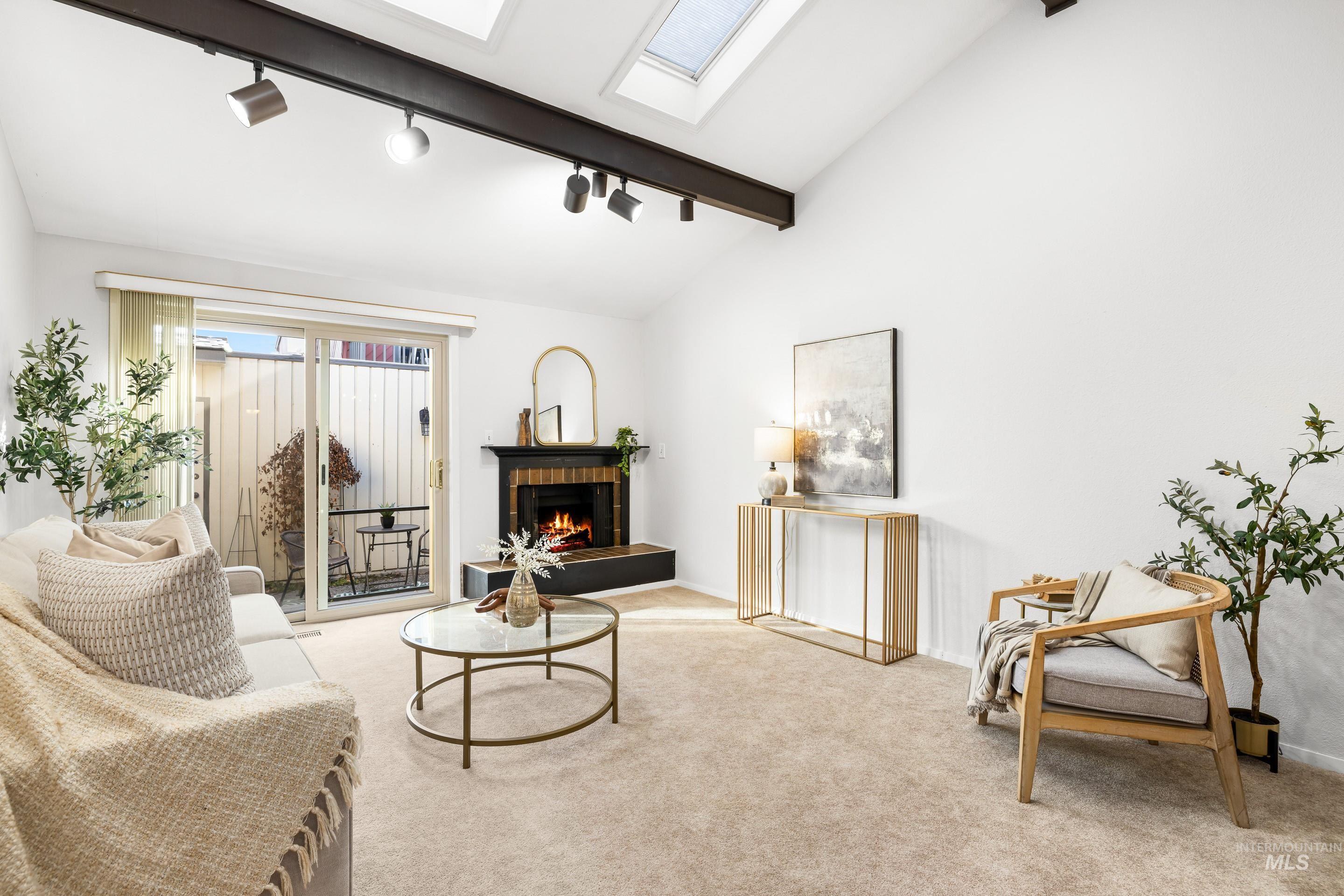 7225 W Cascade Dr, Boise, Idaho 83704, 2 Bedrooms, 1.5 Bathrooms, Residential For Sale, Price $324,900,MLS 98973132