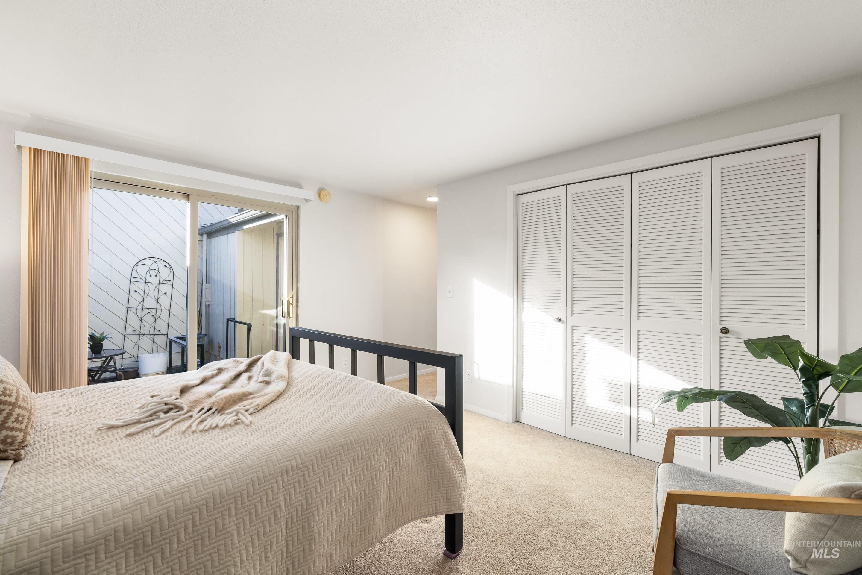 7225 W Cascade Dr, Boise, Idaho 83704, 2 Bedrooms, 1.5 Bathrooms, Residential For Sale, Price $324,900,MLS 98973132