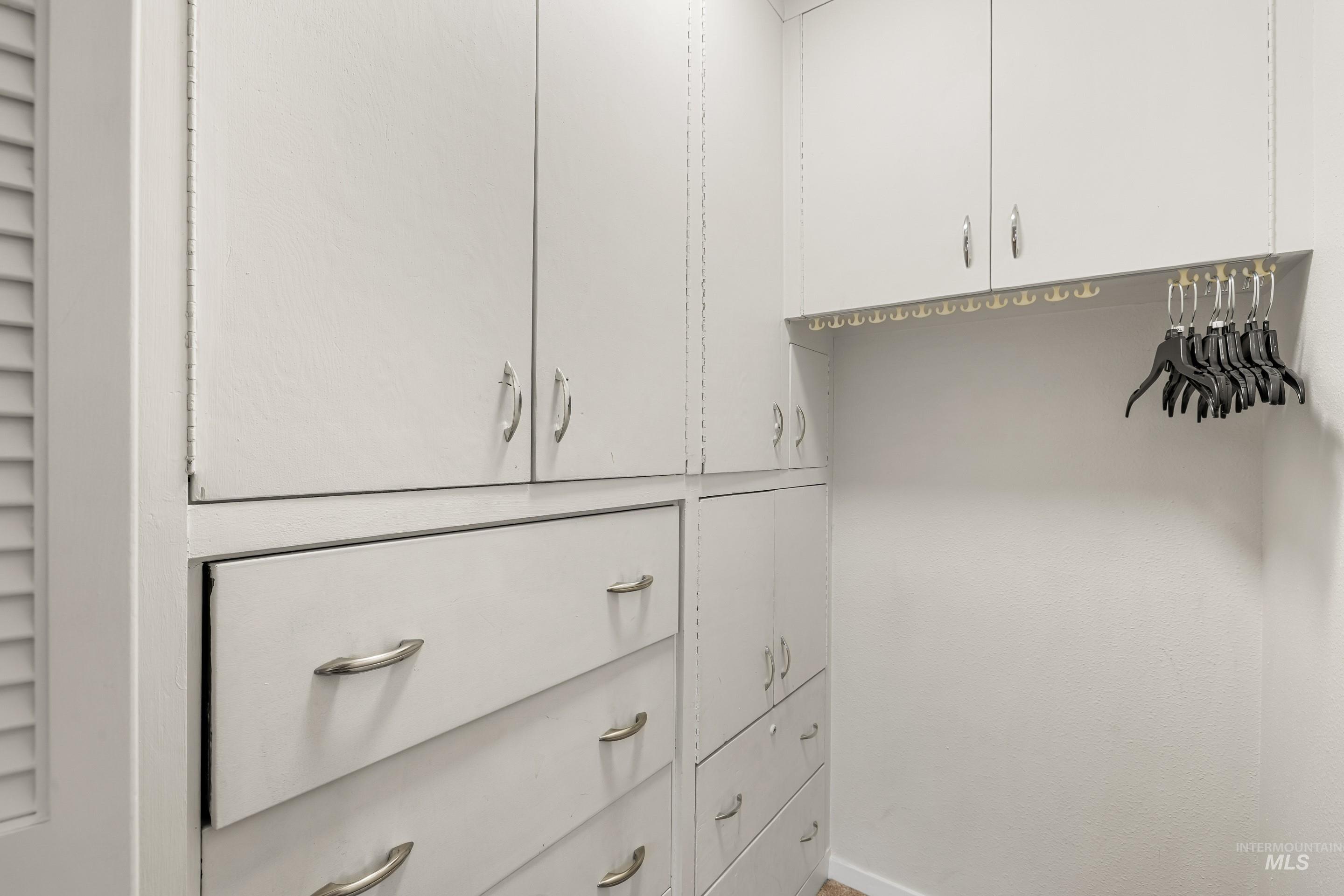 7225 W Cascade Dr, Boise, Idaho 83704, 2 Bedrooms, 1.5 Bathrooms, Residential For Sale, Price $324,900,MLS 98973132