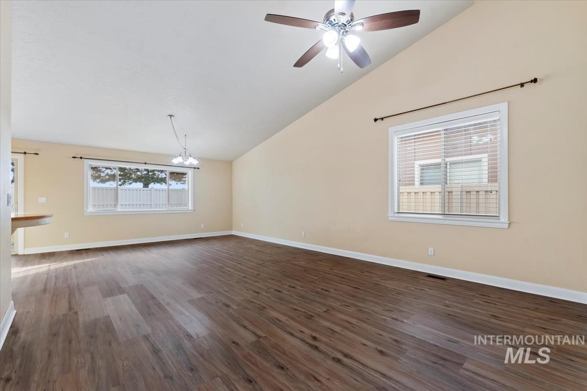 1838 Ridge Way, Middleton, Idaho 83644, 3 Bedrooms, 2 Bathrooms, Residential For Sale, Price $424,900,MLS 98973133