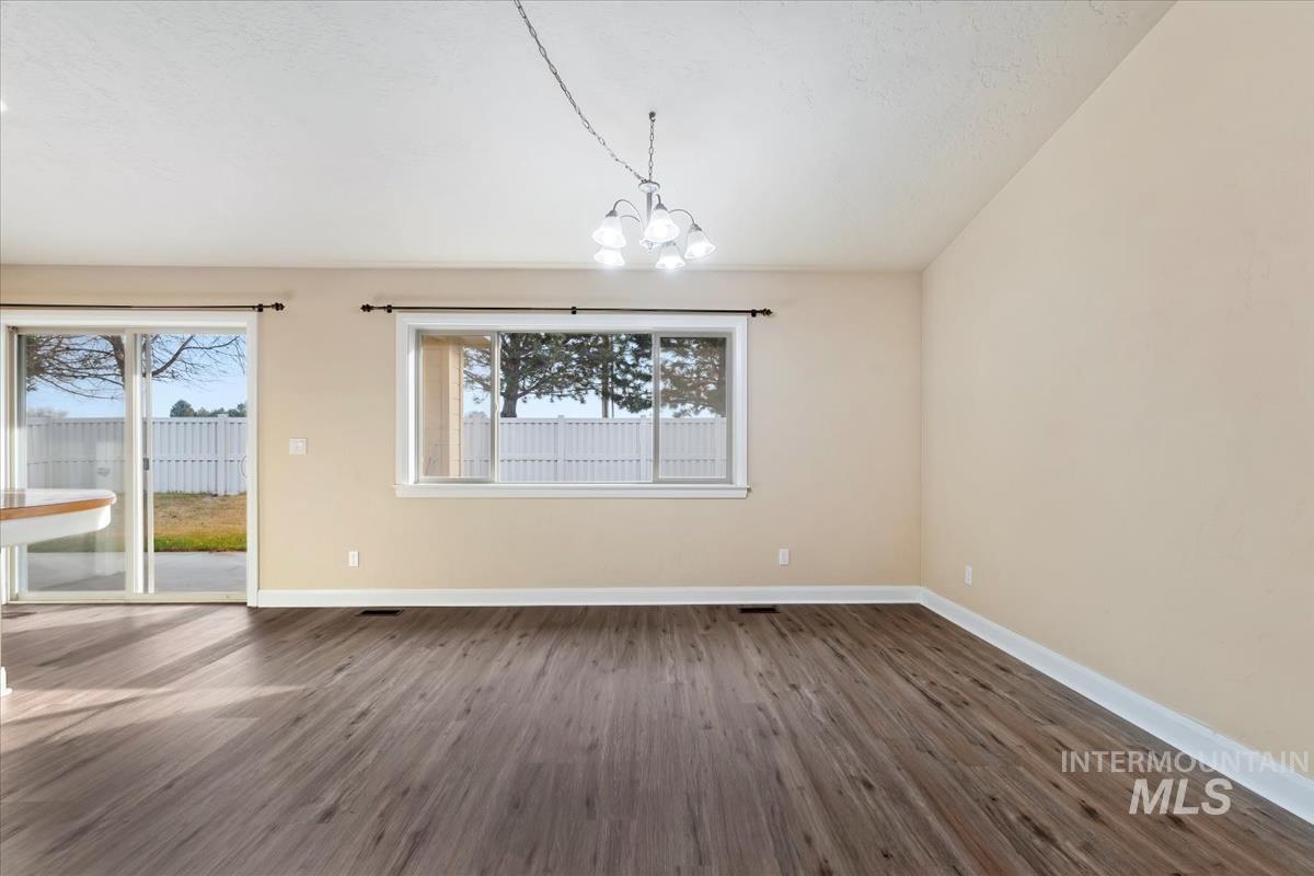 1838 Ridge Way, Middleton, Idaho 83644, 3 Bedrooms, 2 Bathrooms, Residential For Sale, Price $424,900,MLS 98973133