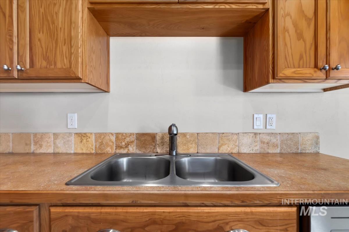 1838 Ridge Way, Middleton, Idaho 83644, 3 Bedrooms, 2 Bathrooms, Residential For Sale, Price $424,900,MLS 98973133