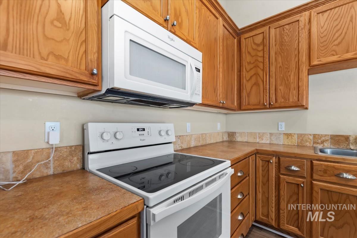 1838 Ridge Way, Middleton, Idaho 83644, 3 Bedrooms, 2 Bathrooms, Residential For Sale, Price $424,900,MLS 98973133