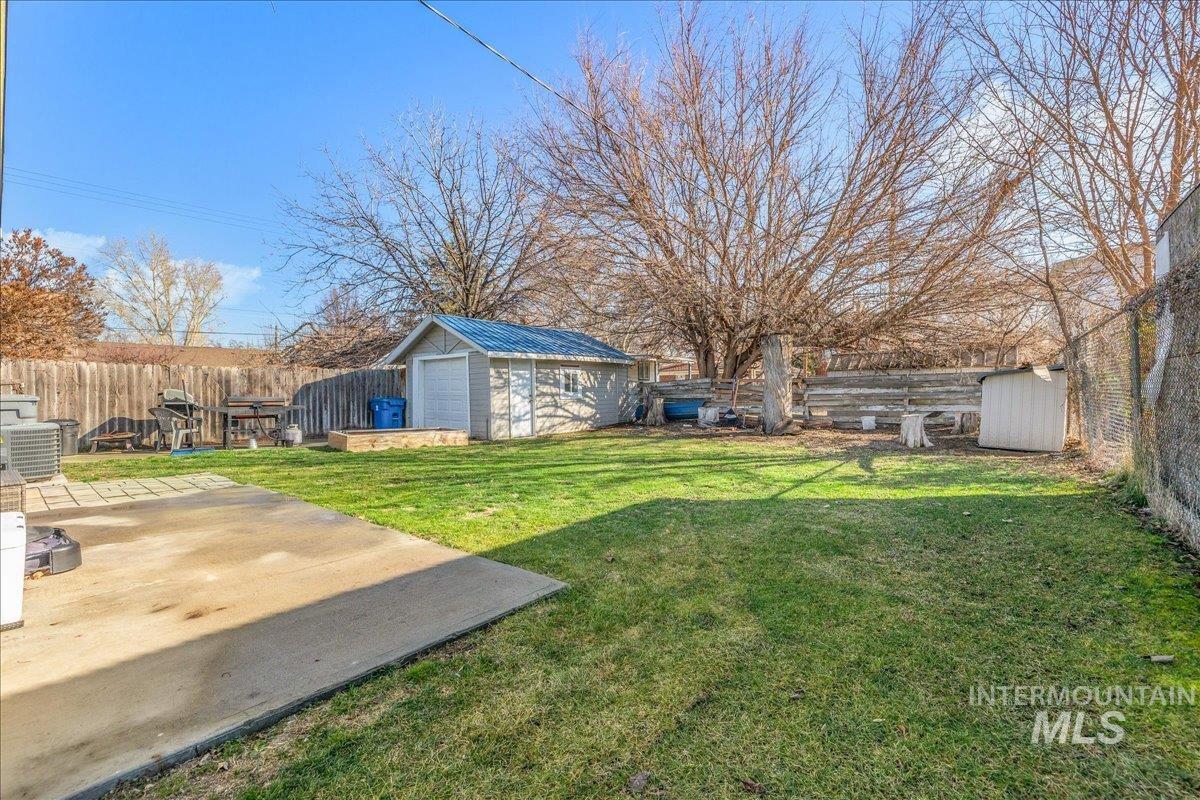 308 17th Avenue S, Nampa, Idaho 83651, 2 Bedrooms, 1 Bathroom, Residential For Sale, Price $320,000,MLS 98973135