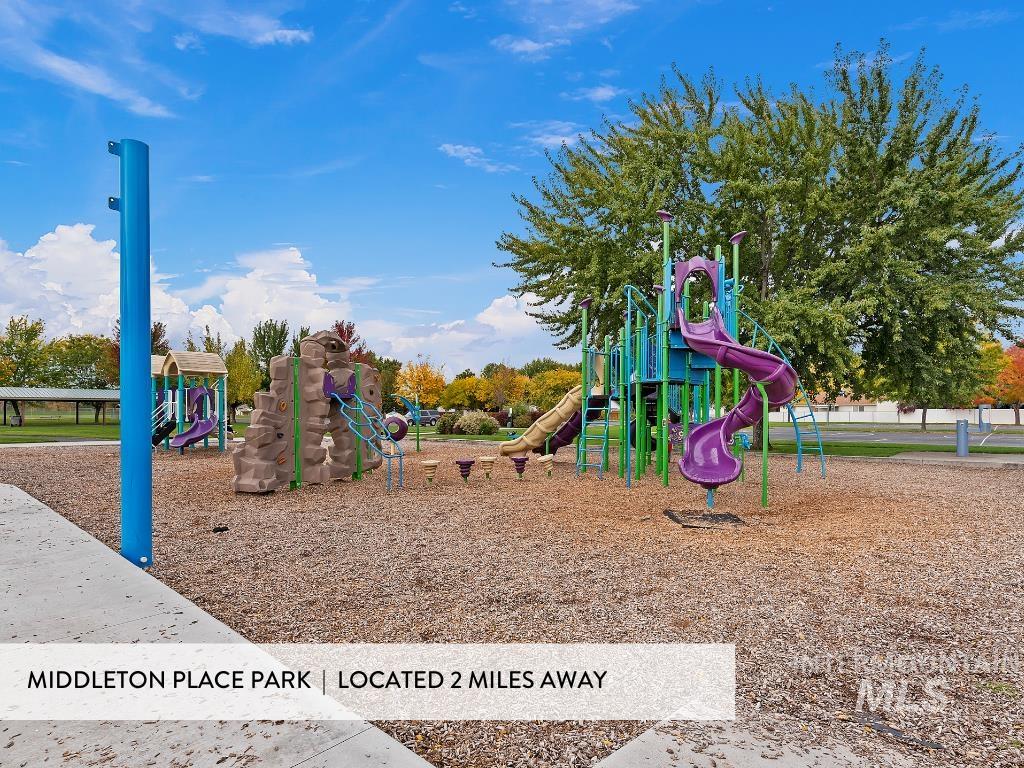 1980 Scotch Pine Dr., Middleton, Idaho 83644, 3 Bedrooms, 2 Bathrooms, Residential For Sale, Price $569,995,MLS 98973136