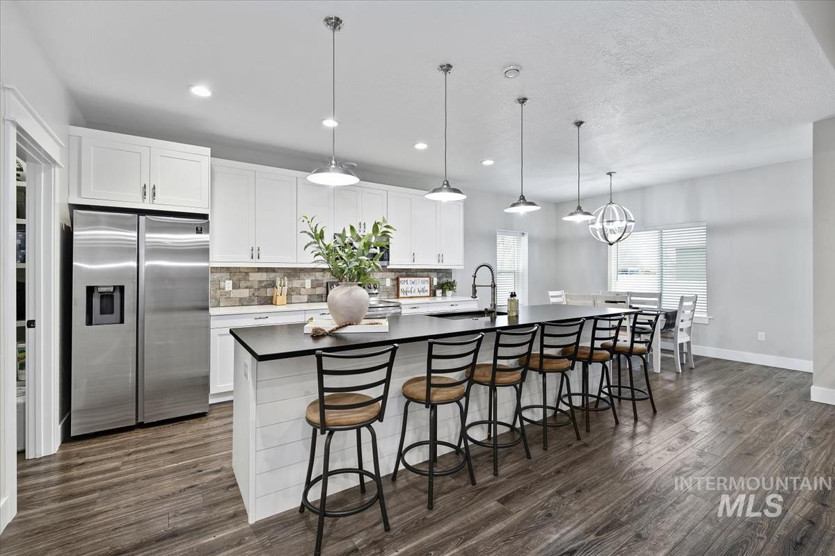 1980 Scotch Pine Dr., Middleton, Idaho 83644, 3 Bedrooms, 2 Bathrooms, Residential For Sale, Price $569,995,MLS 98973136