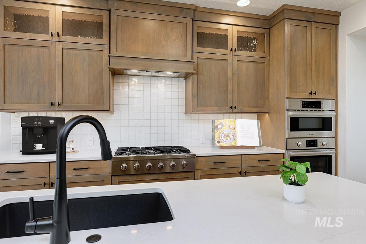 7026 S Palatino Ave., Meridian, Idaho 83642, 4 Bedrooms, 3 Bathrooms, Residential For Sale, Price $699,800,MLS 98973139