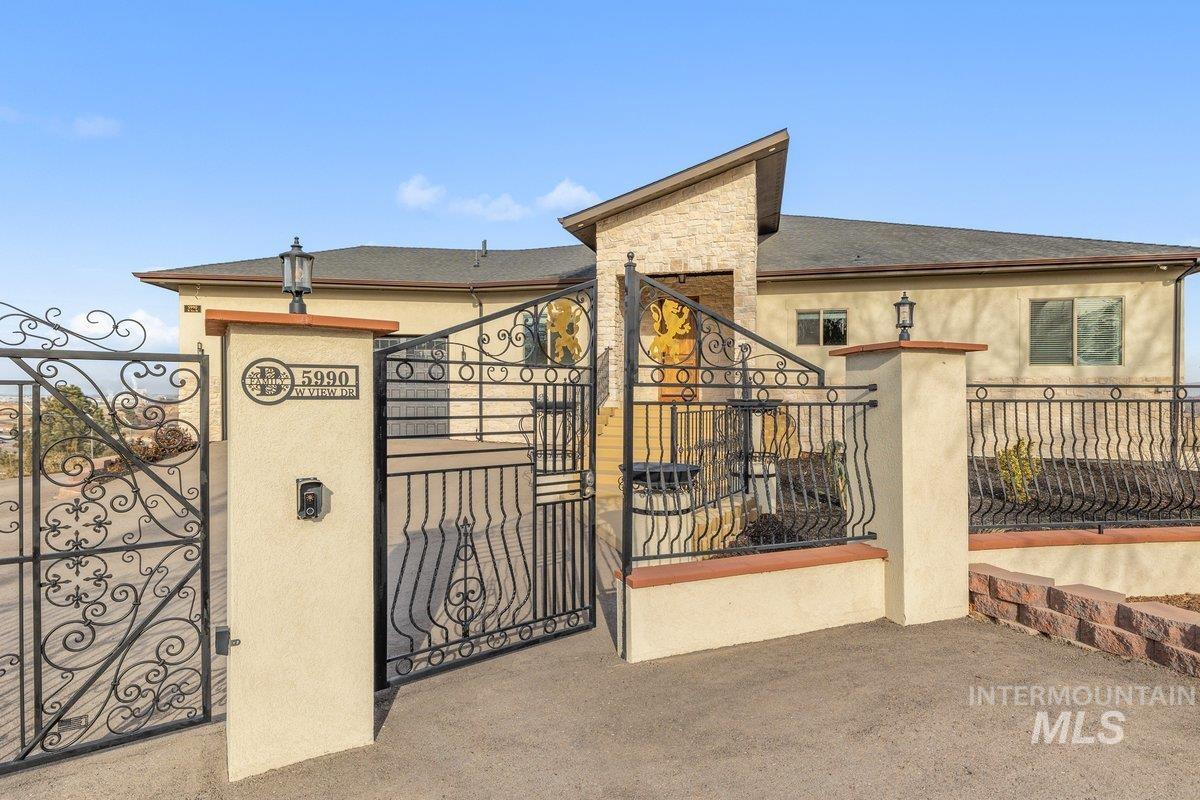 5990 W View Drive, Meridian, Idaho 83642, 5 Bedrooms, 4.5 Bathrooms, Residential For Sale, Price $1,699,000,MLS 98973145