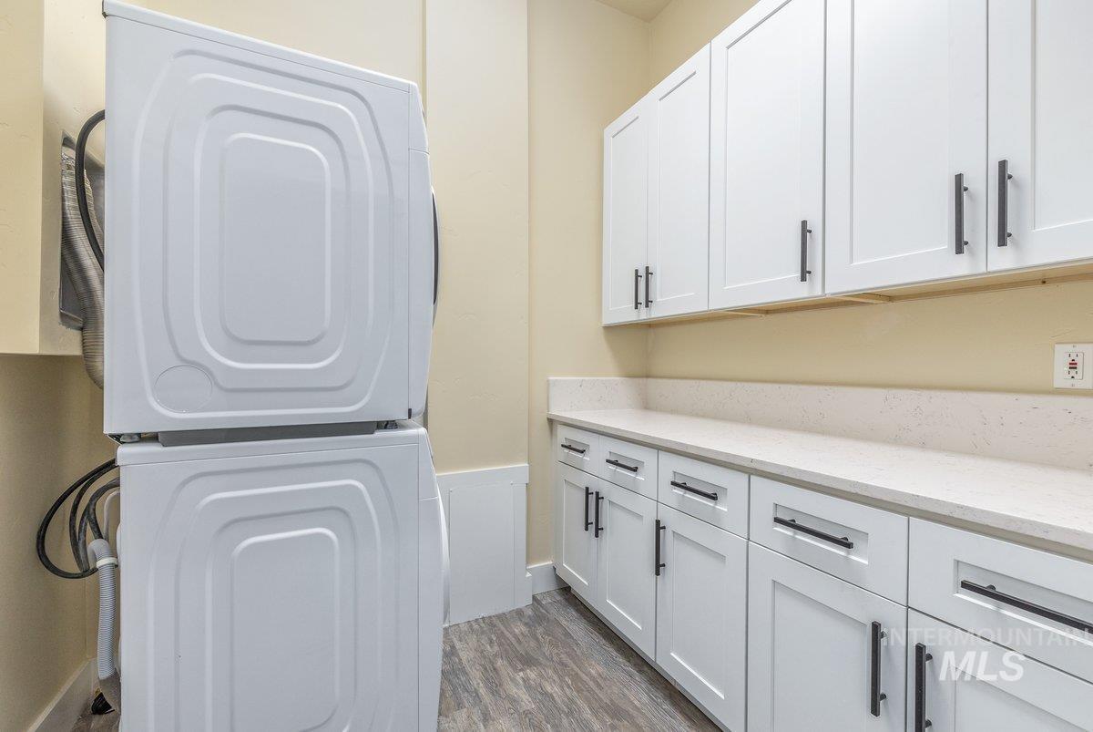 5990 W View Drive, Meridian, Idaho 83642, 5 Bedrooms, 4.5 Bathrooms, Residential For Sale, Price $1,699,000,MLS 98973145