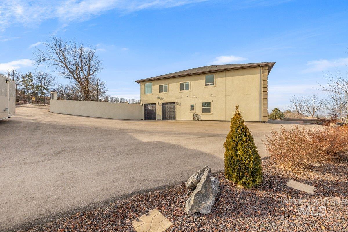 5990 W View Drive, Meridian, Idaho 83642, 5 Bedrooms, 4.5 Bathrooms, Residential For Sale, Price $1,699,000,MLS 98973145