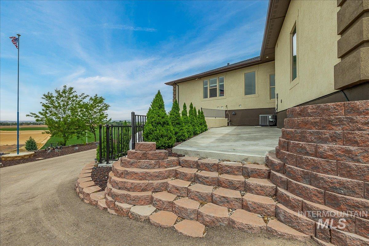 5990 W View Drive, Meridian, Idaho 83642, 5 Bedrooms, 4.5 Bathrooms, Residential For Sale, Price $1,649,900, 98973145