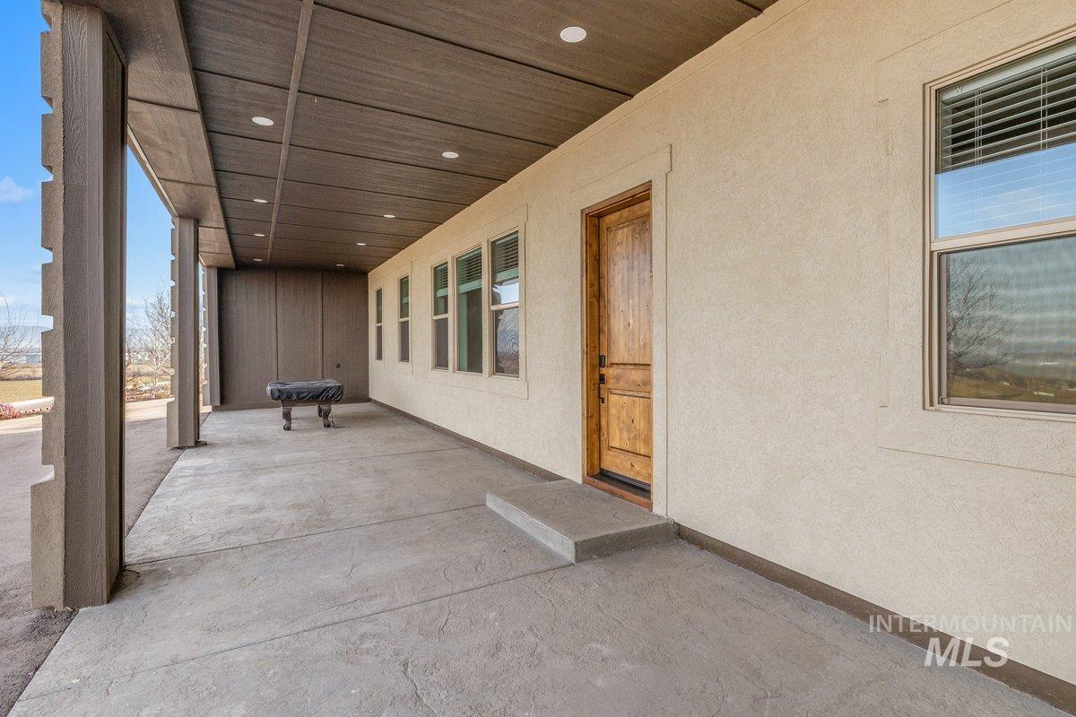 5990 W View Drive, Meridian, Idaho 83642, 5 Bedrooms, 4.5 Bathrooms, Residential For Sale, Price $1,699,000,MLS 98973145