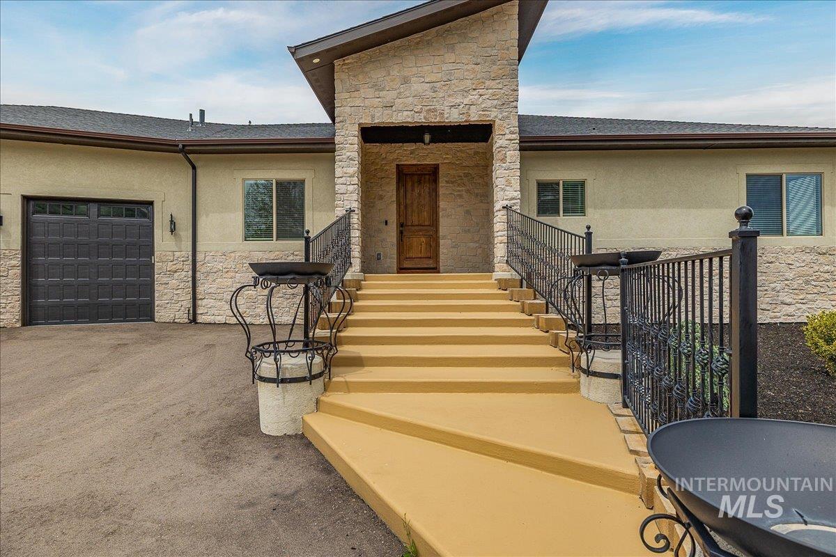 5990 W View Drive, Meridian, Idaho 83642, 5 Bedrooms, 4.5 Bathrooms, Residential For Sale, Price $1,649,900, 98973145