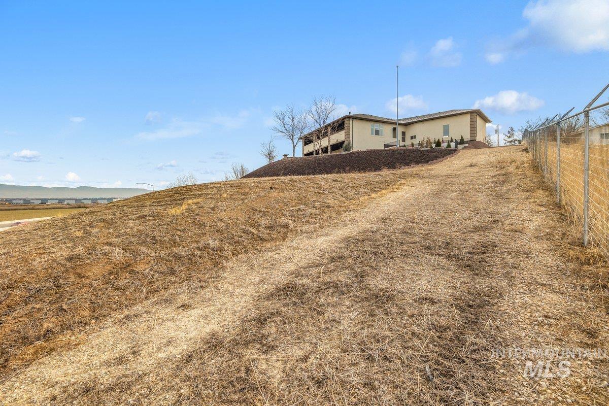 5990 W View Drive, Meridian, Idaho 83642, 5 Bedrooms, 4.5 Bathrooms, Residential For Sale, Price $1,699,000,MLS 98973145