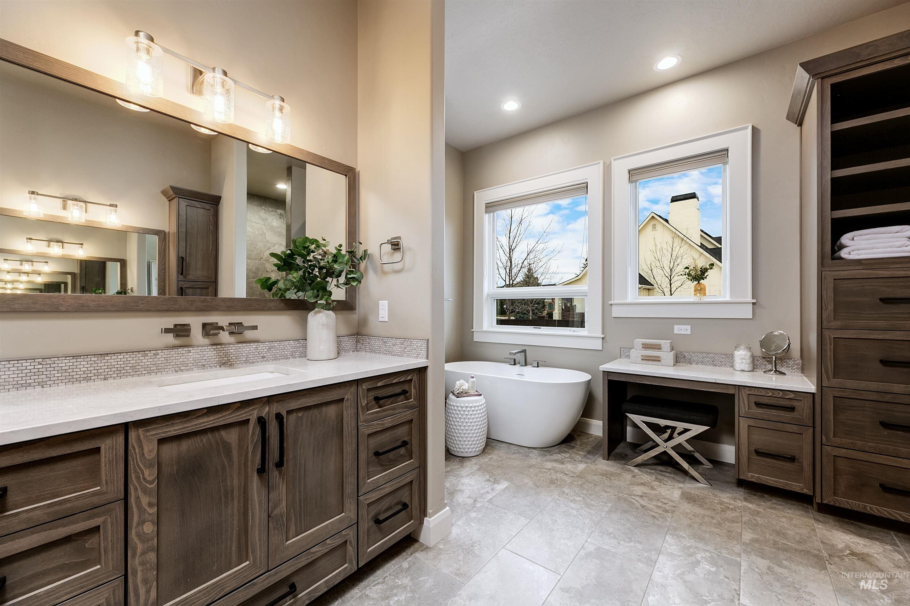 4691 W Salix Court, Meridian, Idaho 83646, 3 Bedrooms, 3.5 Bathrooms, Residential For Sale, Price $1,195,000,MLS 98973147