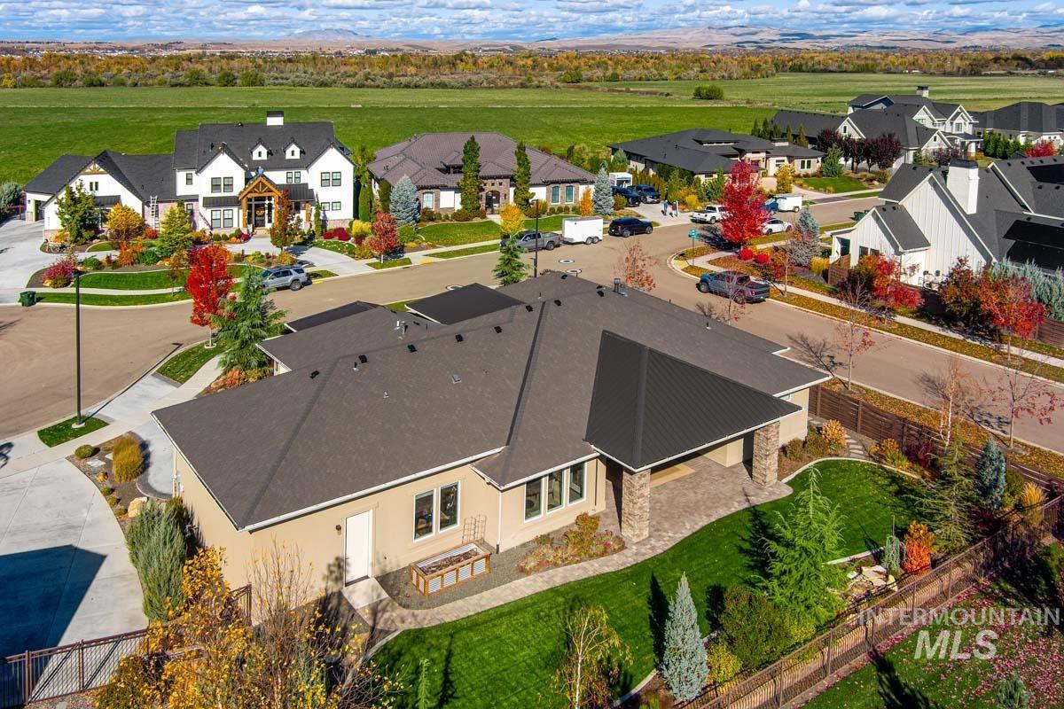 4691 W Salix Court, Meridian, Idaho 83646, 3 Bedrooms, 3.5 Bathrooms, Residential For Sale, Price $1,195,000,MLS 98973147