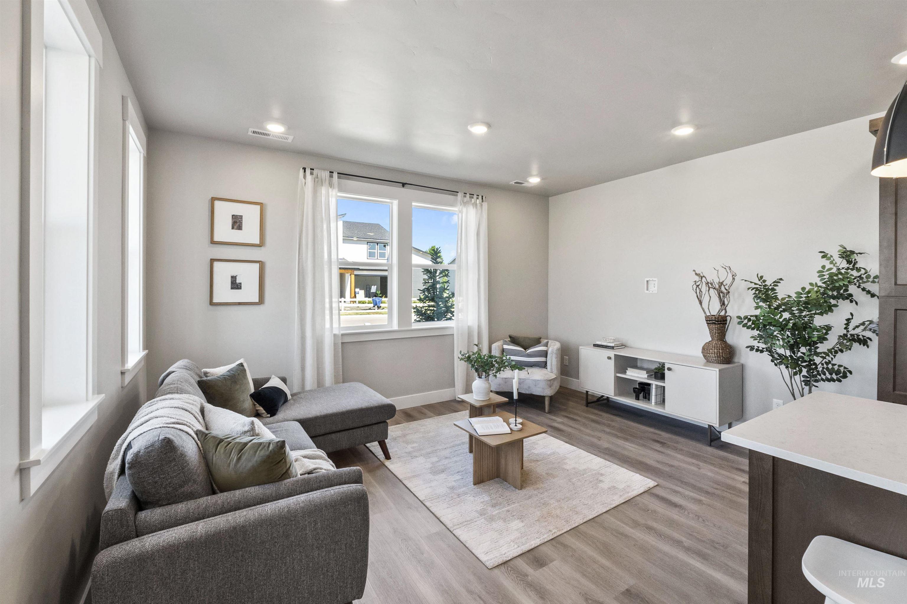 12577 W Bridger Bay Dr., Star, Idaho 83669, 4 Bedrooms, 3 Bathrooms, Residential For Sale, Price $425,990,MLS 98973149