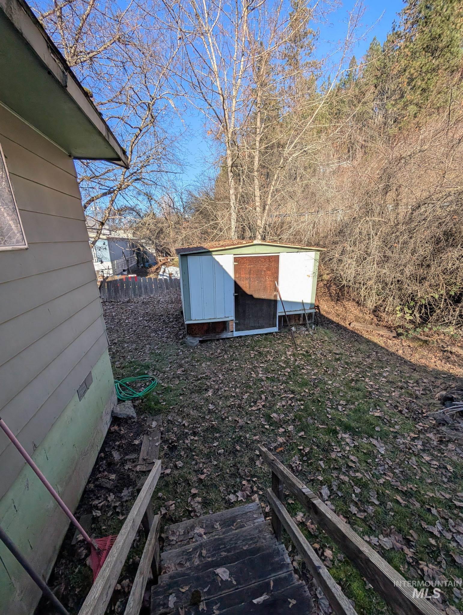 422 Old School Ave., Stites, Idaho 83552, 3 Bedrooms, 1 Bathroom, Residential For Sale, Price $175,000,MLS 98973153