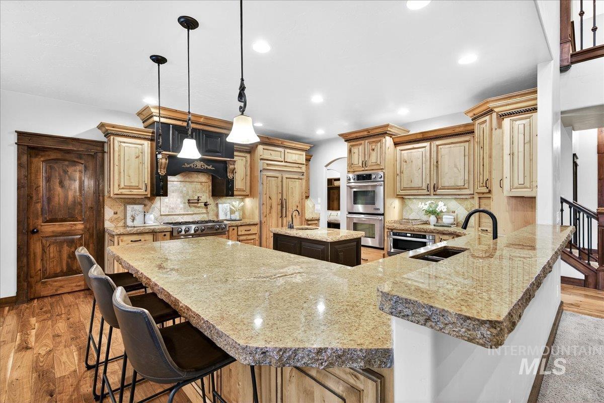 5627 N Morpheus Place, Meridian, Idaho 83646, 6 Bedrooms, 4.5 Bathrooms, Residential For Sale, Price $1,074,000,MLS 98973155