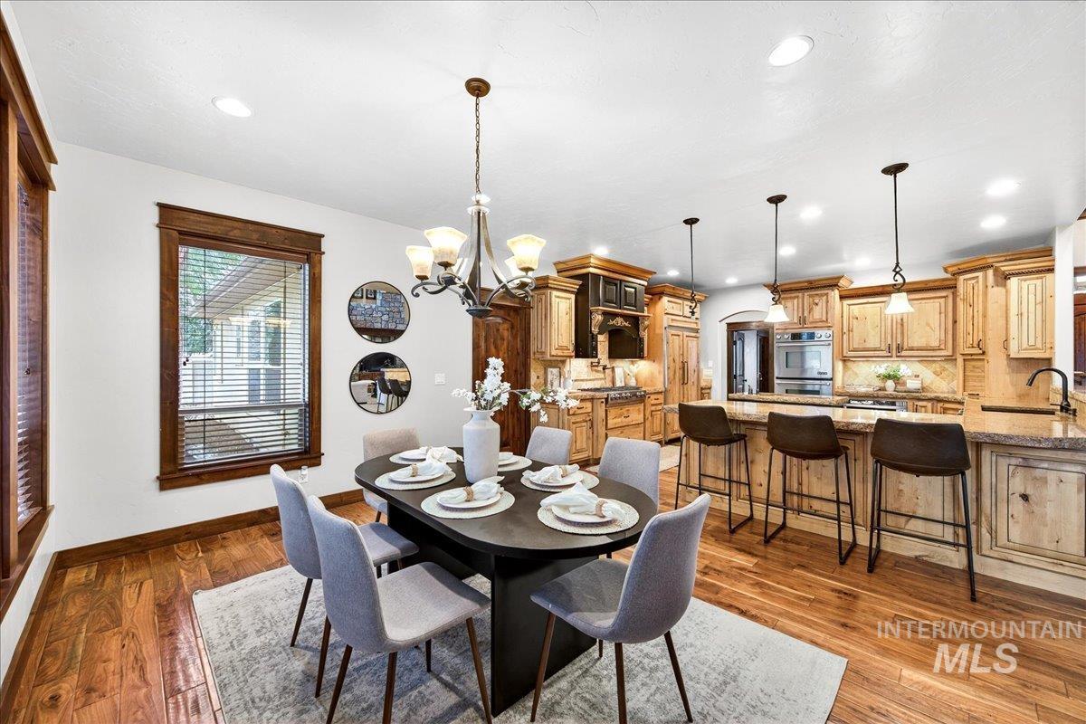 5627 N Morpheus Place, Meridian, Idaho 83646, 6 Bedrooms, 4.5 Bathrooms, Residential For Sale, Price $1,074,000,MLS 98973155