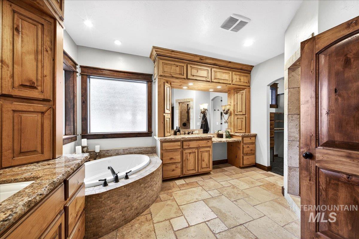 5627 N Morpheus Place, Meridian, Idaho 83646, 6 Bedrooms, 4.5 Bathrooms, Residential For Sale, Price $1,074,000,MLS 98973155