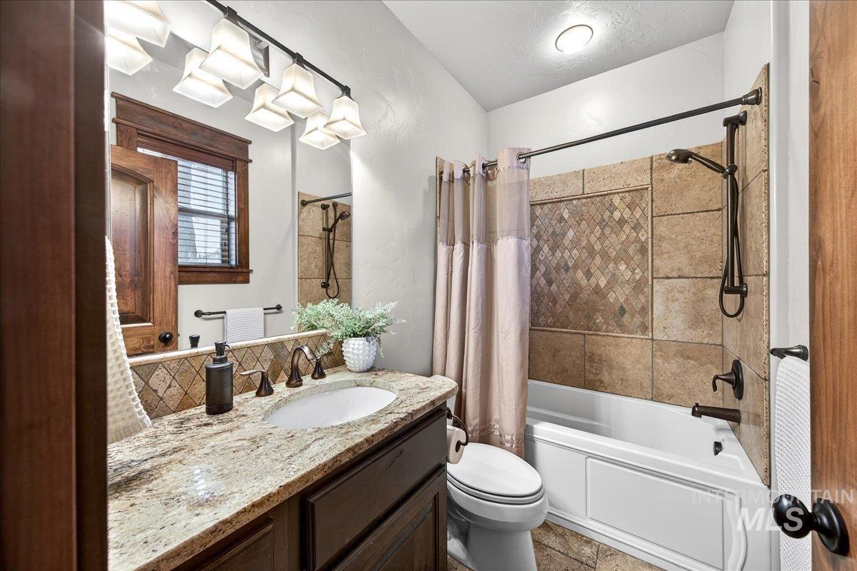 5627 N Morpheus Place, Meridian, Idaho 83646, 6 Bedrooms, 4.5 Bathrooms, Residential For Sale, Price $1,074,000,MLS 98973155