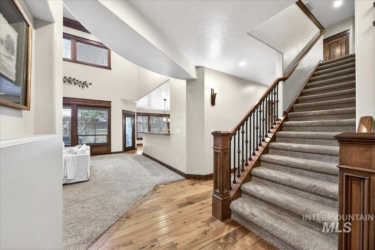 5627 N Morpheus Place, Meridian, Idaho 83646, 6 Bedrooms, 4.5 Bathrooms, Residential For Sale, Price $1,074,000,MLS 98973155