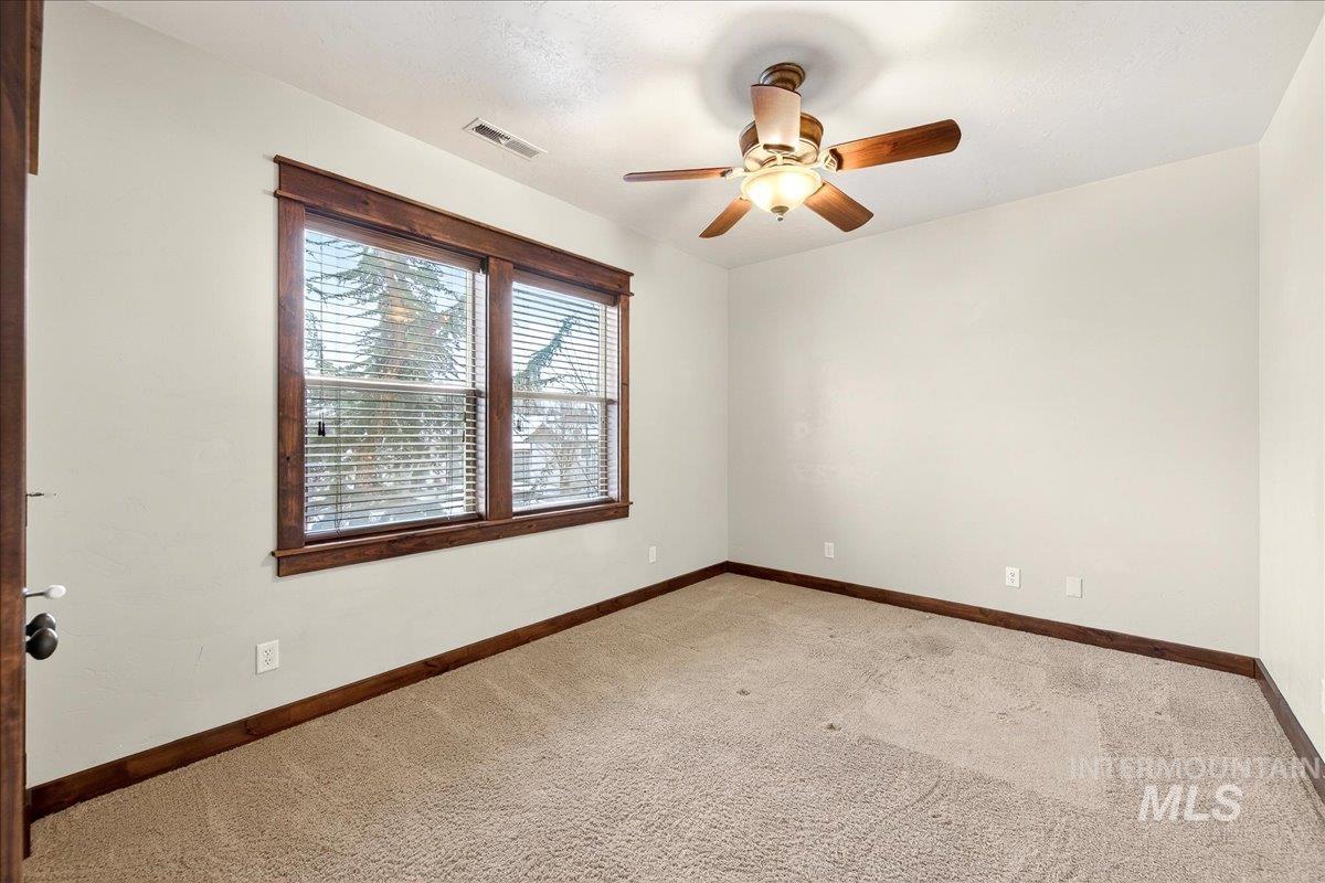 5627 N Morpheus Place, Meridian, Idaho 83646, 6 Bedrooms, 4.5 Bathrooms, Residential For Sale, Price $1,074,000,MLS 98973155