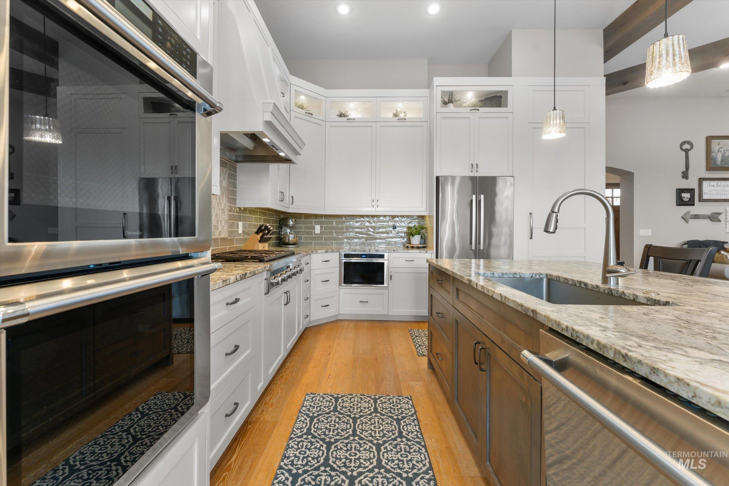 1034 E Radiant Ridge Dr, Meridian, Idaho 83642, 4 Bedrooms, 2.5 Bathrooms, Residential For Sale, Price $829,000,MLS 98973156