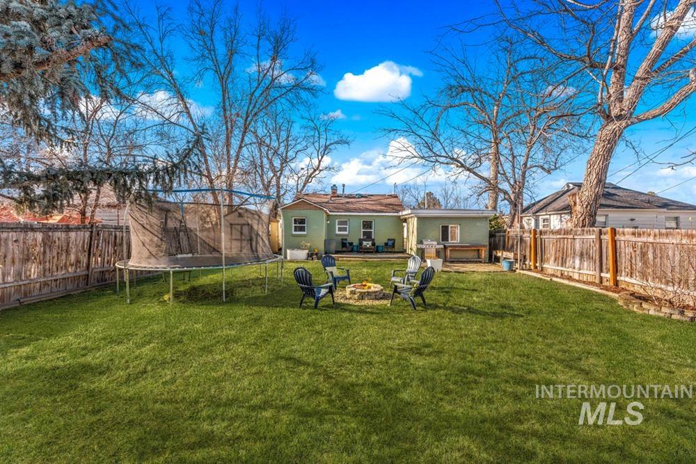 1518 S Division Ave, Boise, Idaho 83706, 2 Bedrooms, 1 Bathroom, Residential For Sale, Price $399,900,MLS 98973157